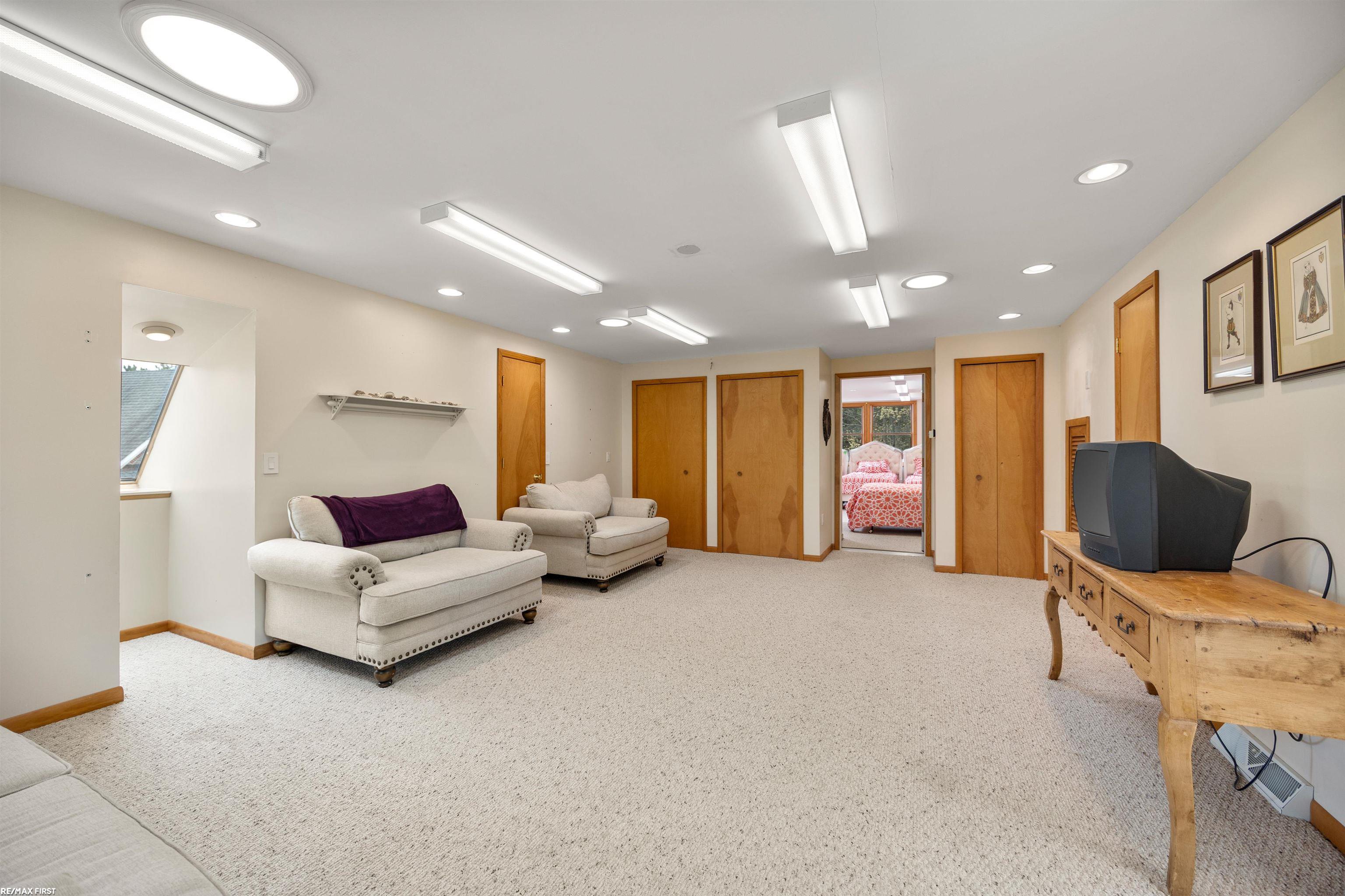 3864 Lakeshore Road, Deckerville, MI, 48427