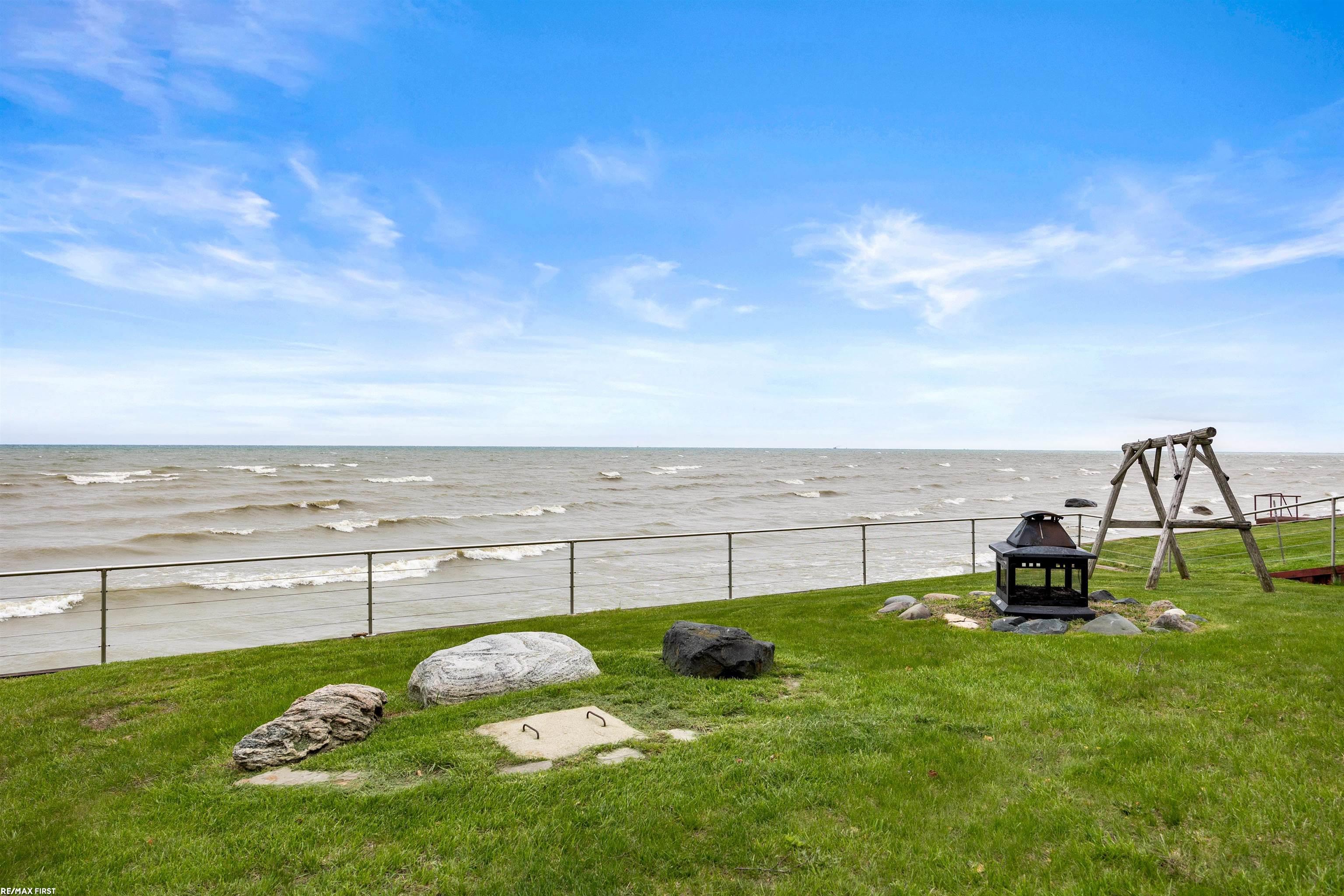 3864 Lakeshore Road, Deckerville, MI, 48427