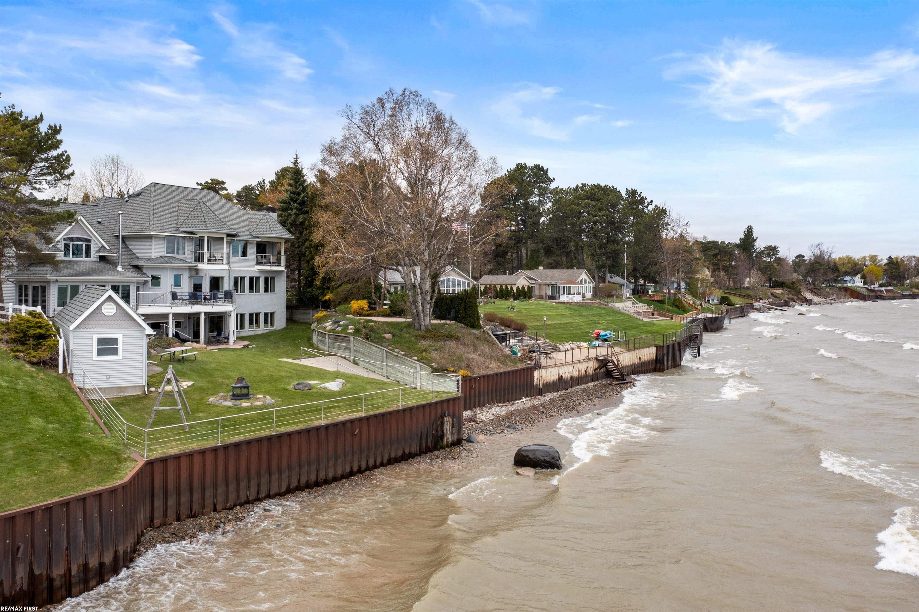 3864 Lakeshore Road, Deckerville, MI, 48427