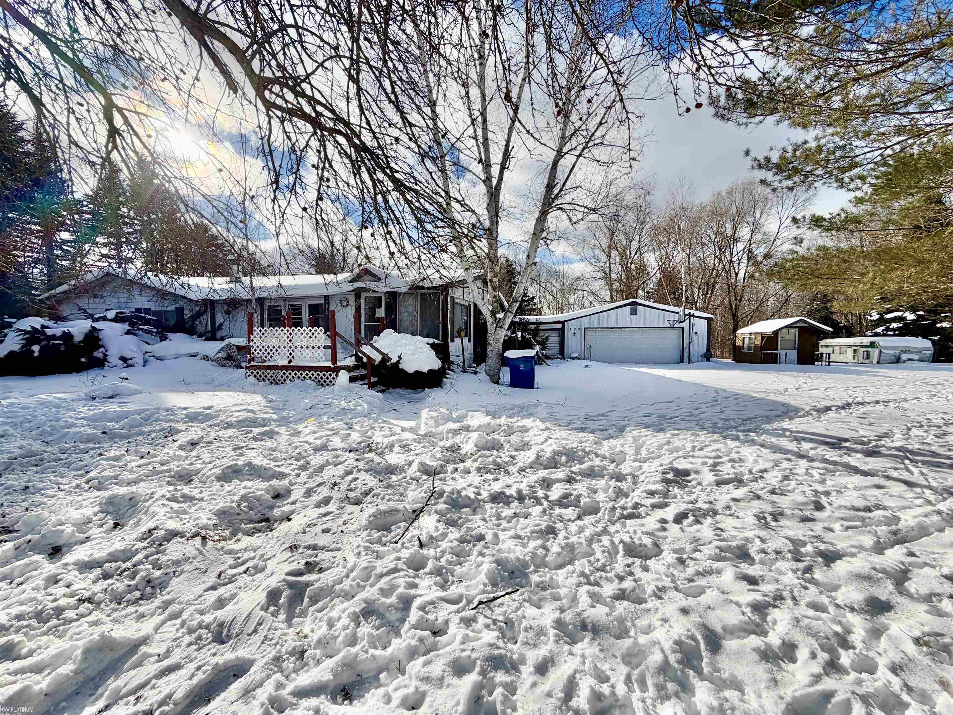 Homes for sale in Houghton Lake, MI | 100 S Nellsville Rd, Houghton Lake, MI 48629 | MLS# 50199807