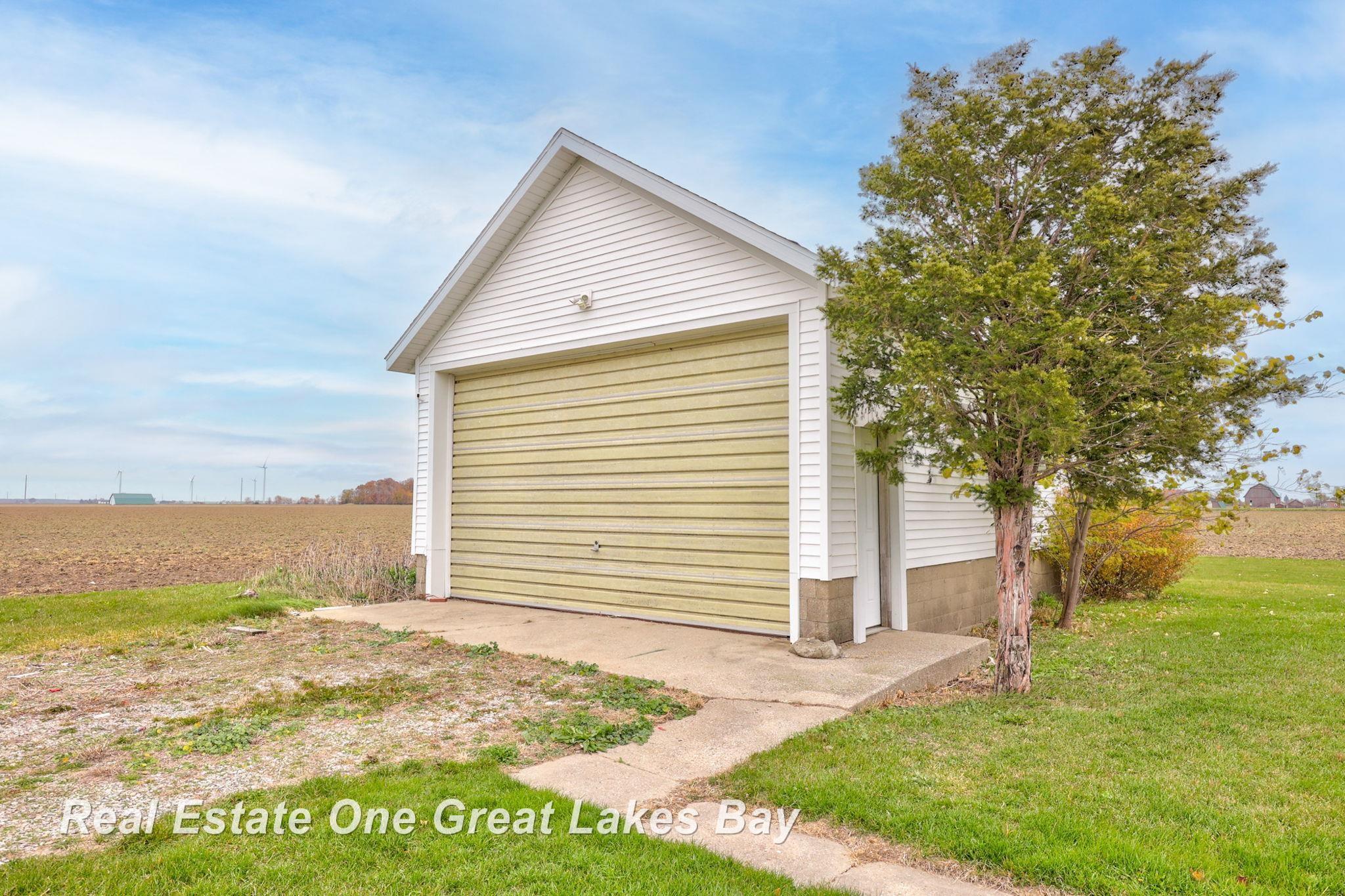 4060 Dickerson Road, Akron, MI, 48701