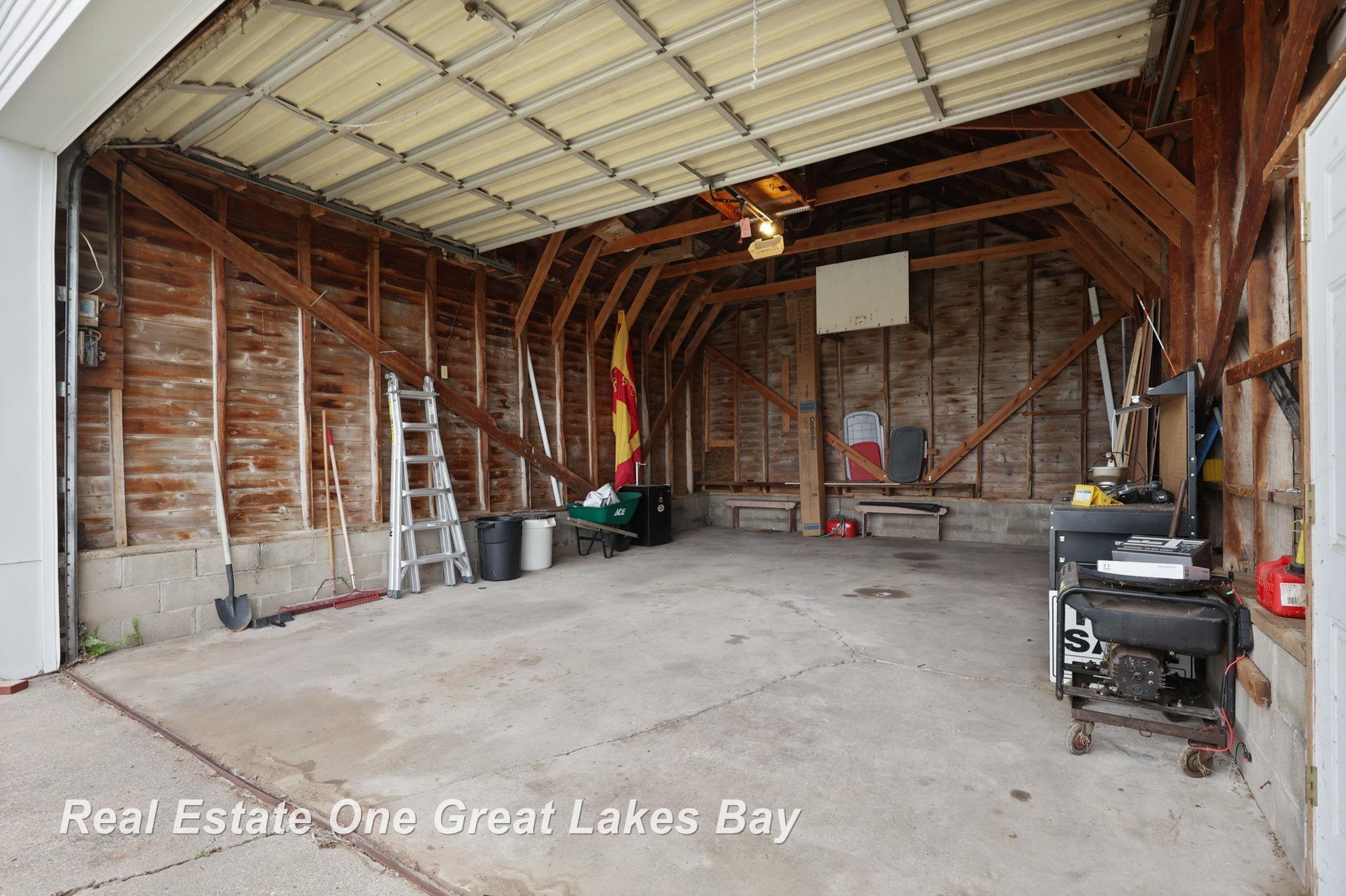 4060 Dickerson Road, Akron, MI, 48701