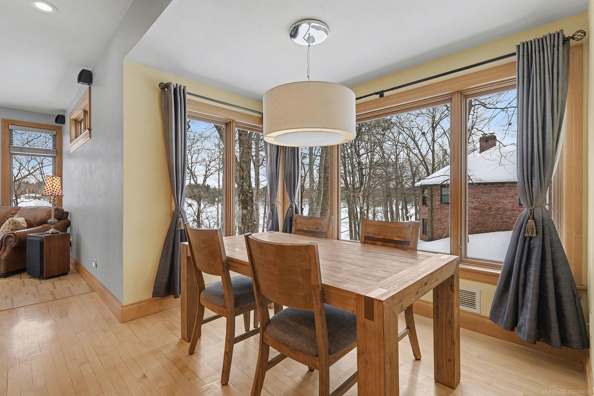 N3870 N Grand Oak Drive, Iron Mountain, MI, 49801