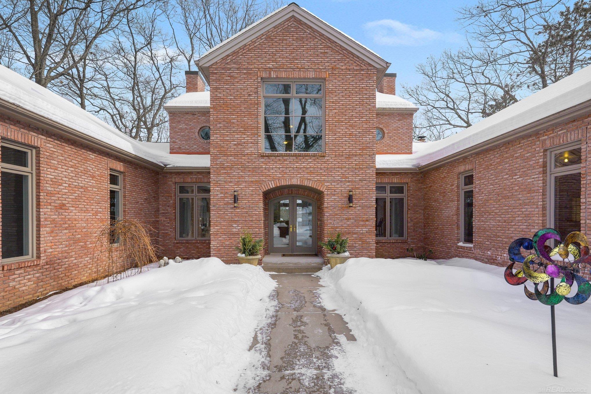 N3870 N Grand Oak Drive, Iron Mountain, MI, 49801