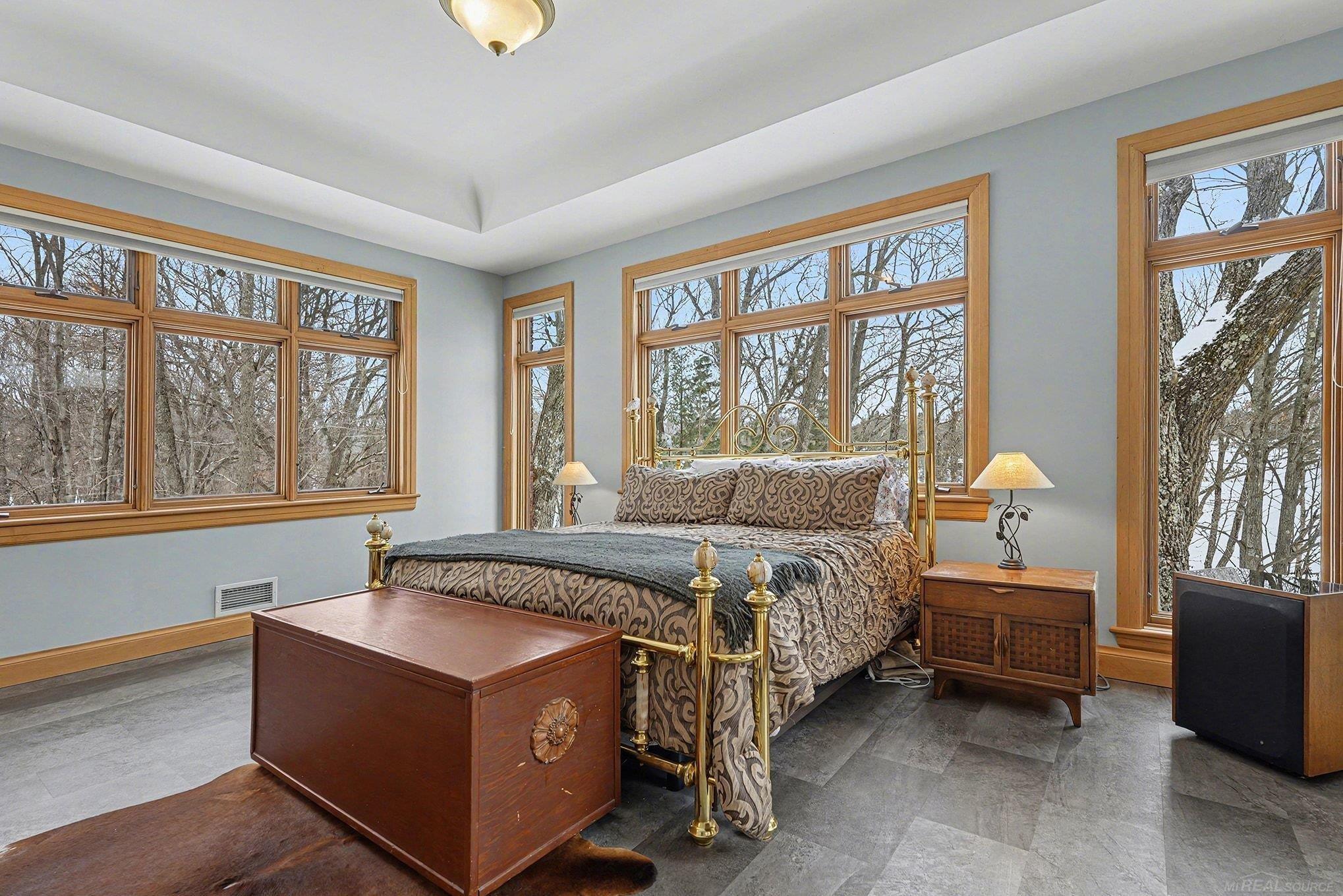 N3870 N Grand Oak Drive, Iron Mountain, MI, 49801