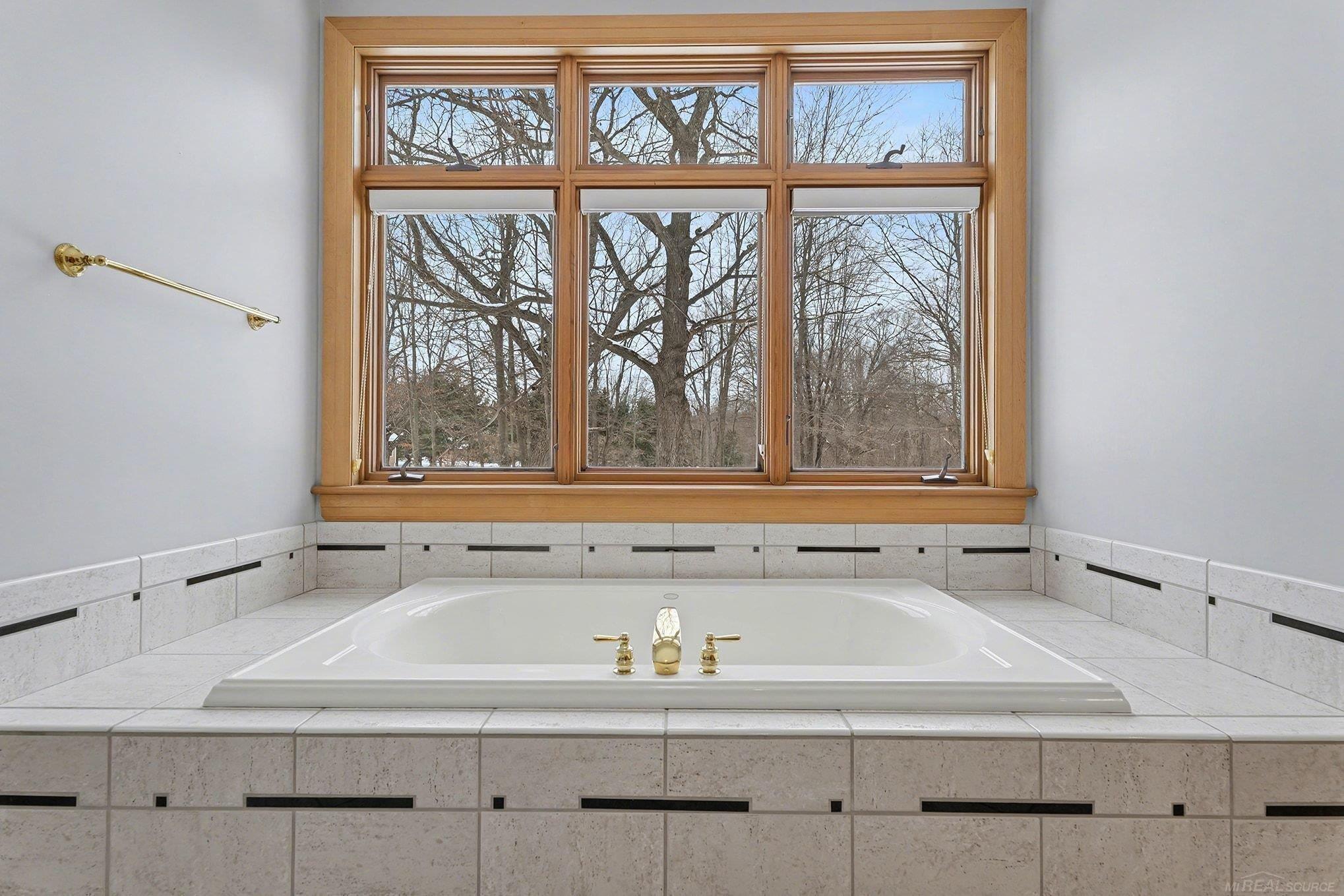 N3870 N Grand Oak Drive, Iron Mountain, MI, 49801