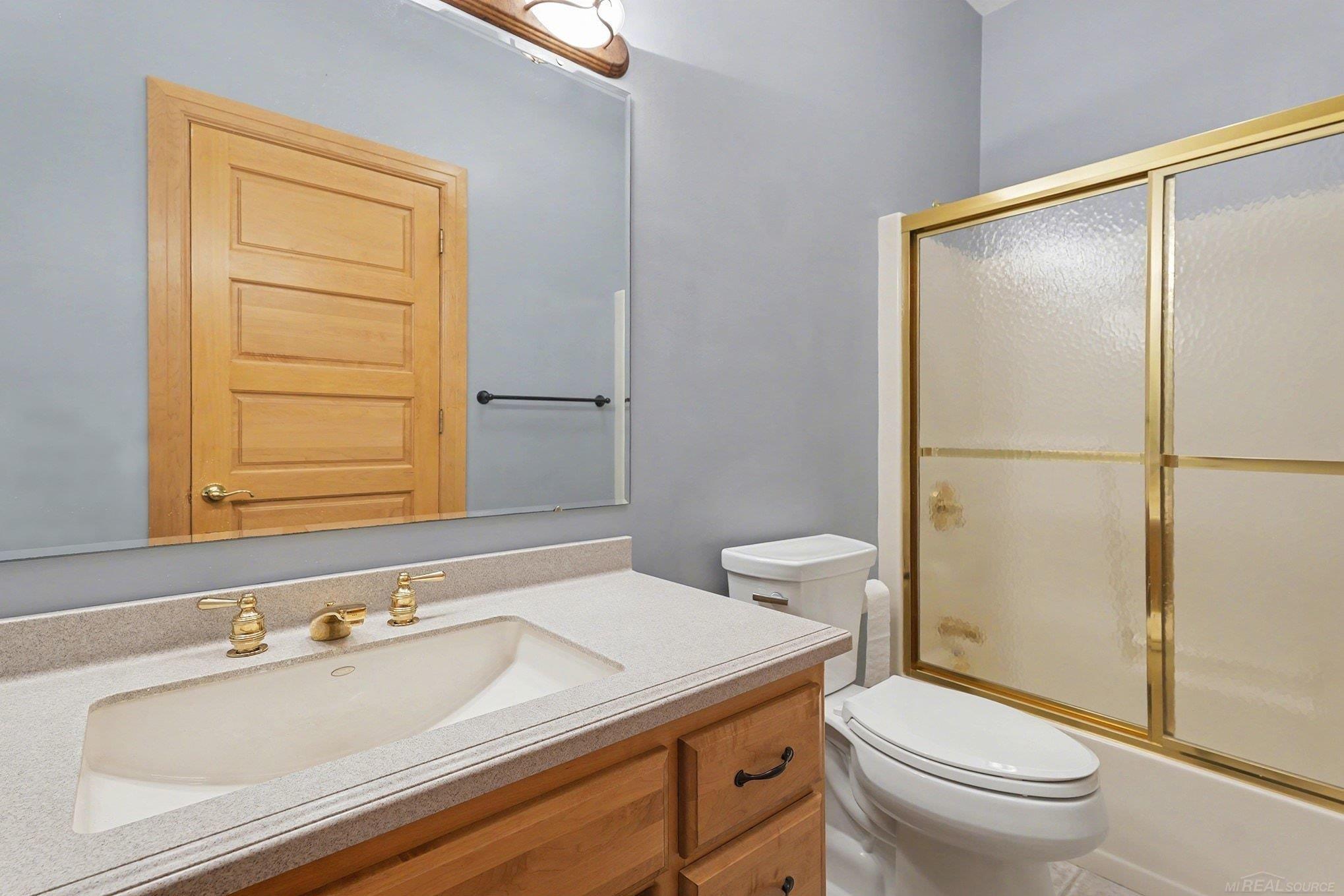 N3870 N Grand Oak Drive, Iron Mountain, MI, 49801