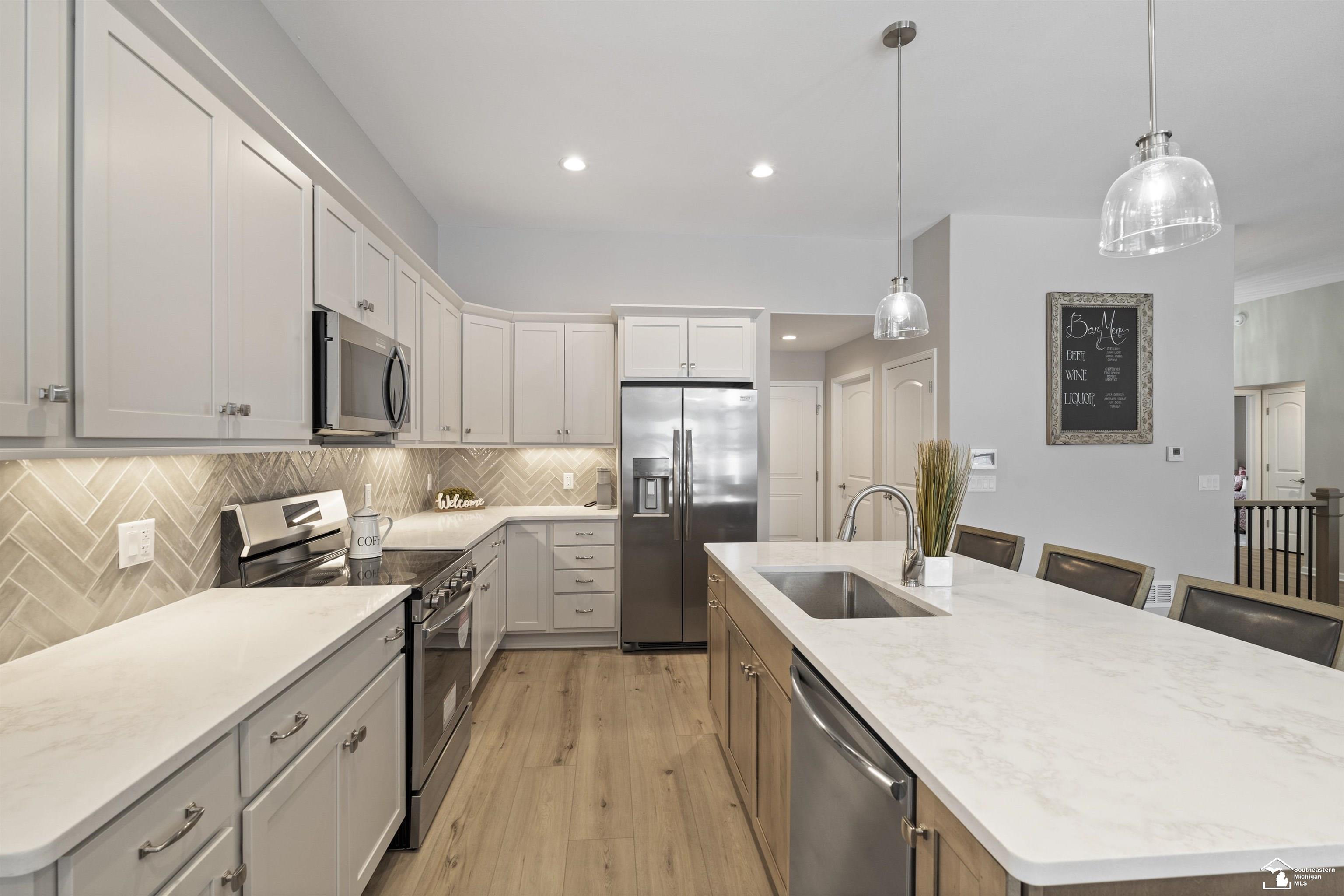 7494 Montri Drive, Temperance, MI, 48182