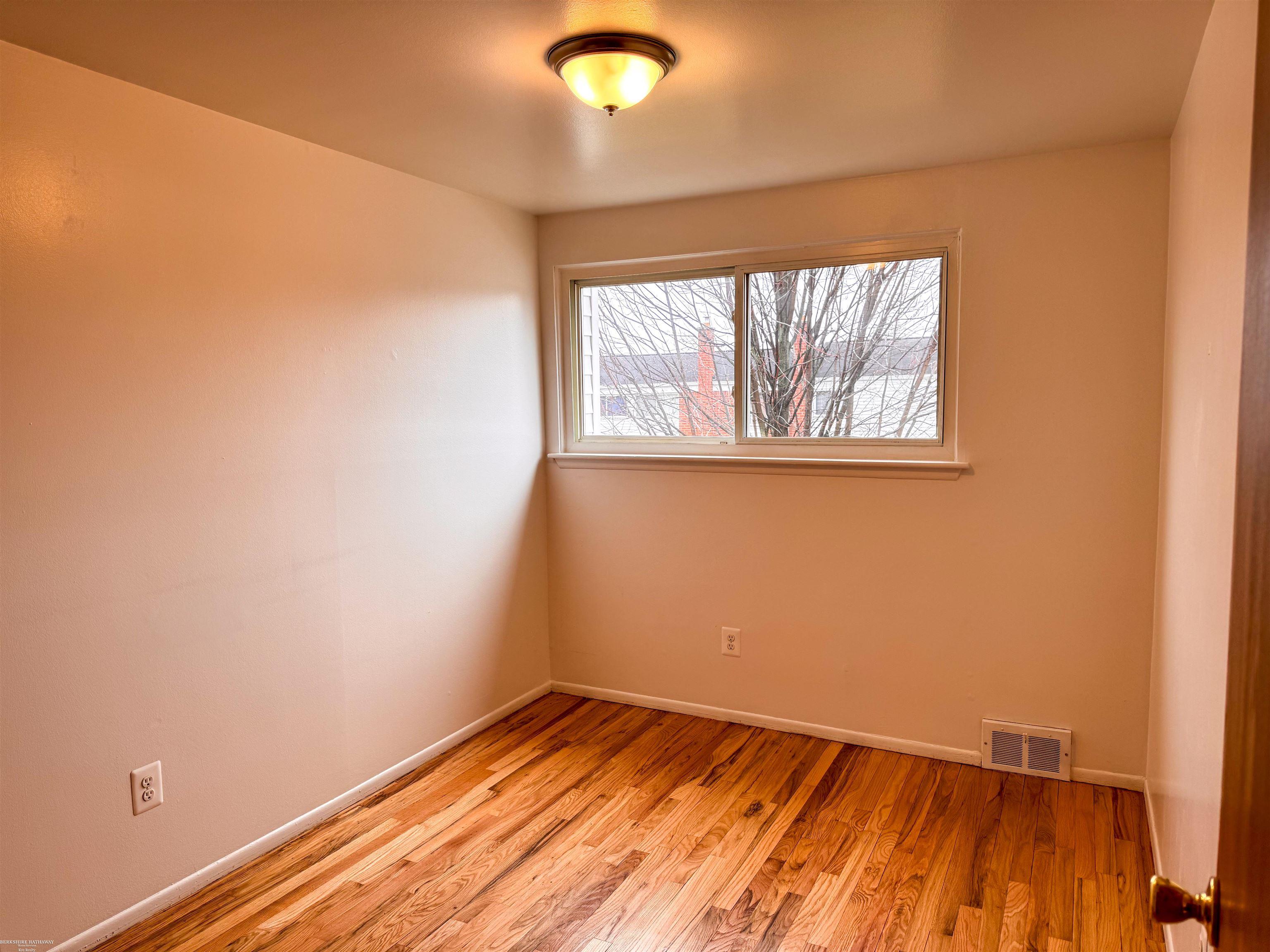 8653 Sterling Street photo 6