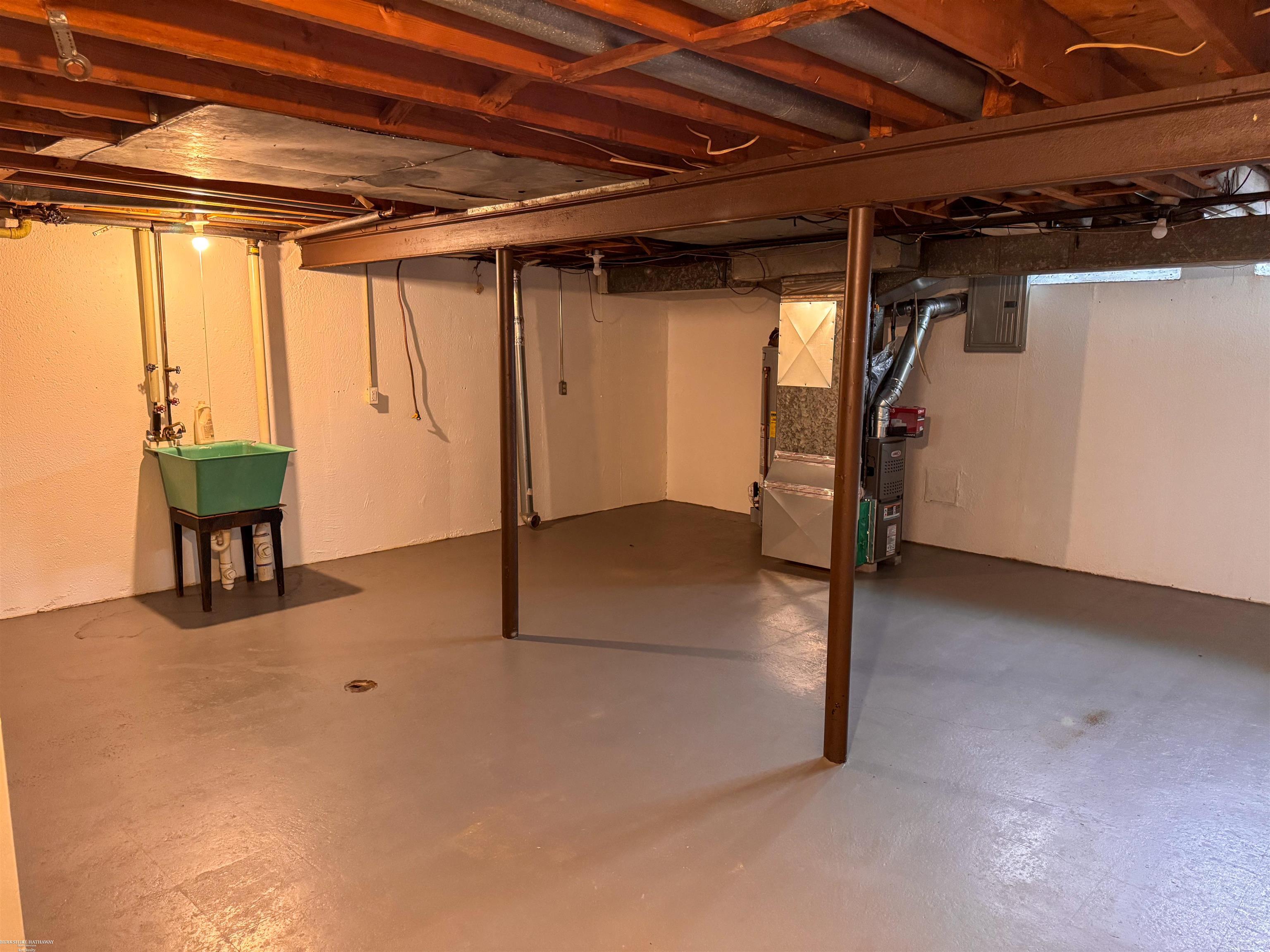 8653 Sterling Street photo 9