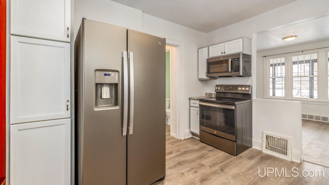 535 Detroit Avenue, Iron Mountain, MI, 49801