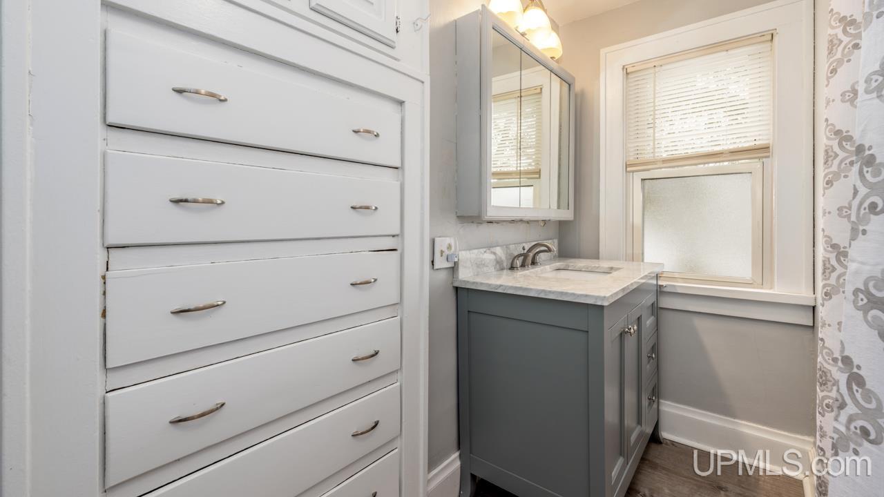 535 Detroit Avenue, Iron Mountain, MI, 49801