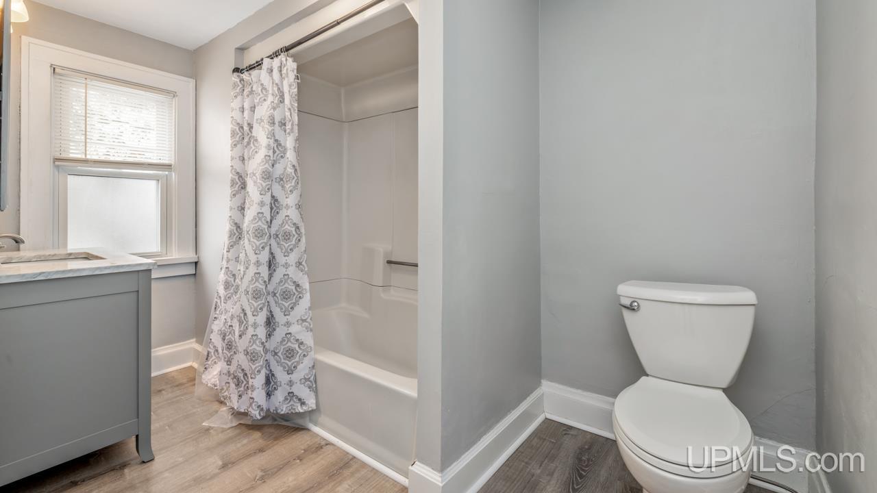 535 Detroit Avenue, Iron Mountain, MI, 49801