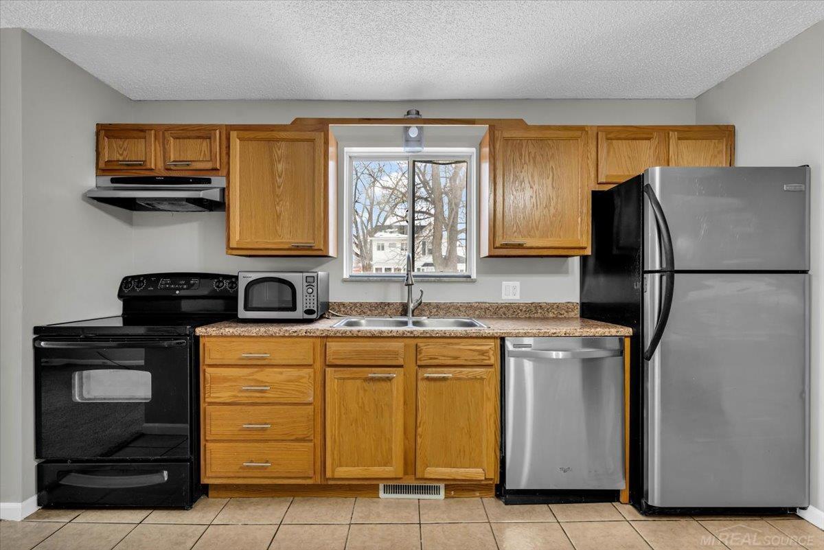 412 Orchard Street, Saint Clair, MI, 48079