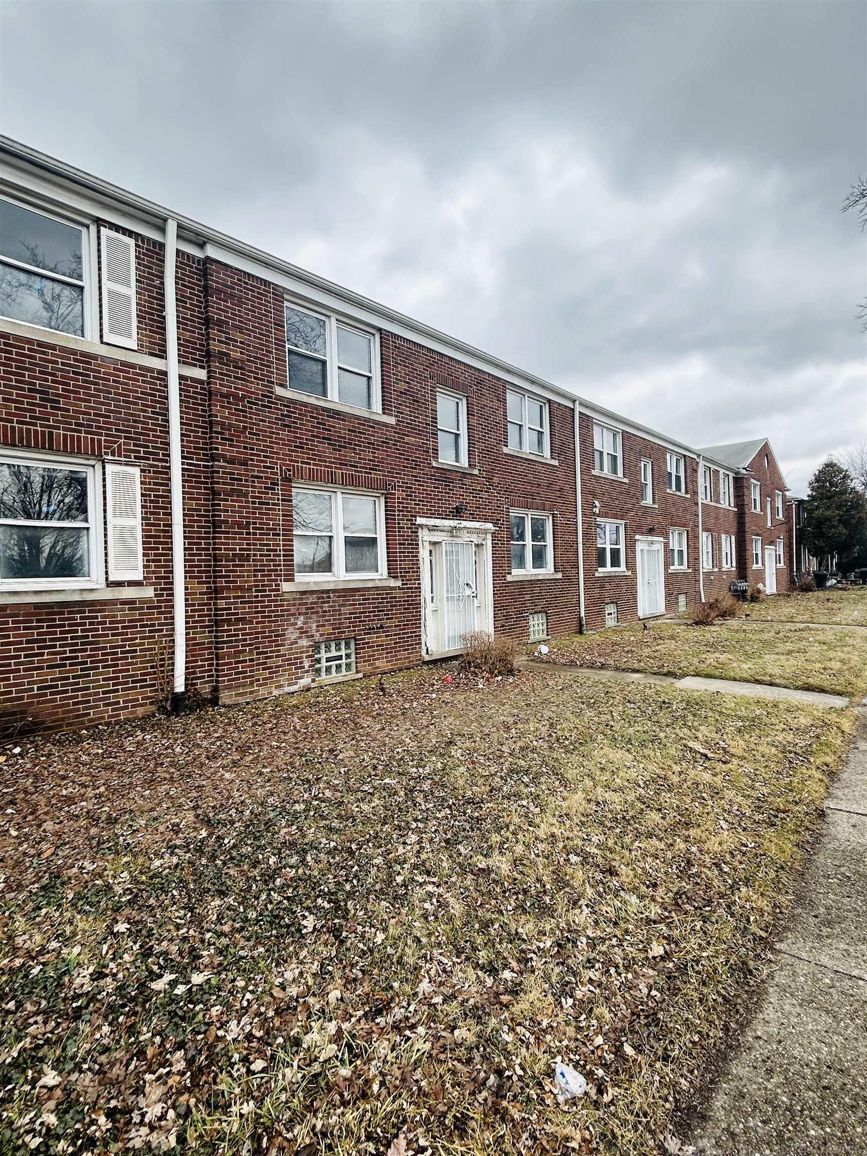 18059 Hoover Street photo 2