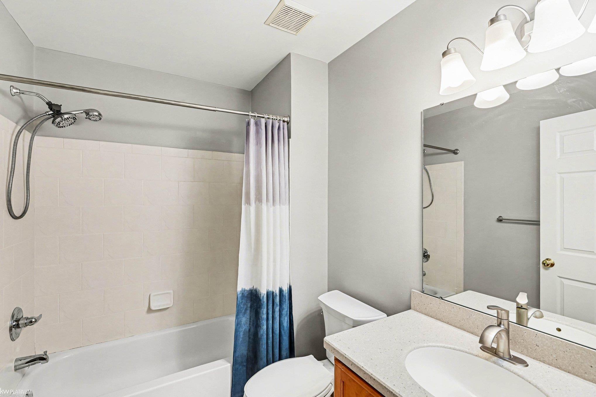 56659 Long Island Drive, Shelby Twp, MI, 48316