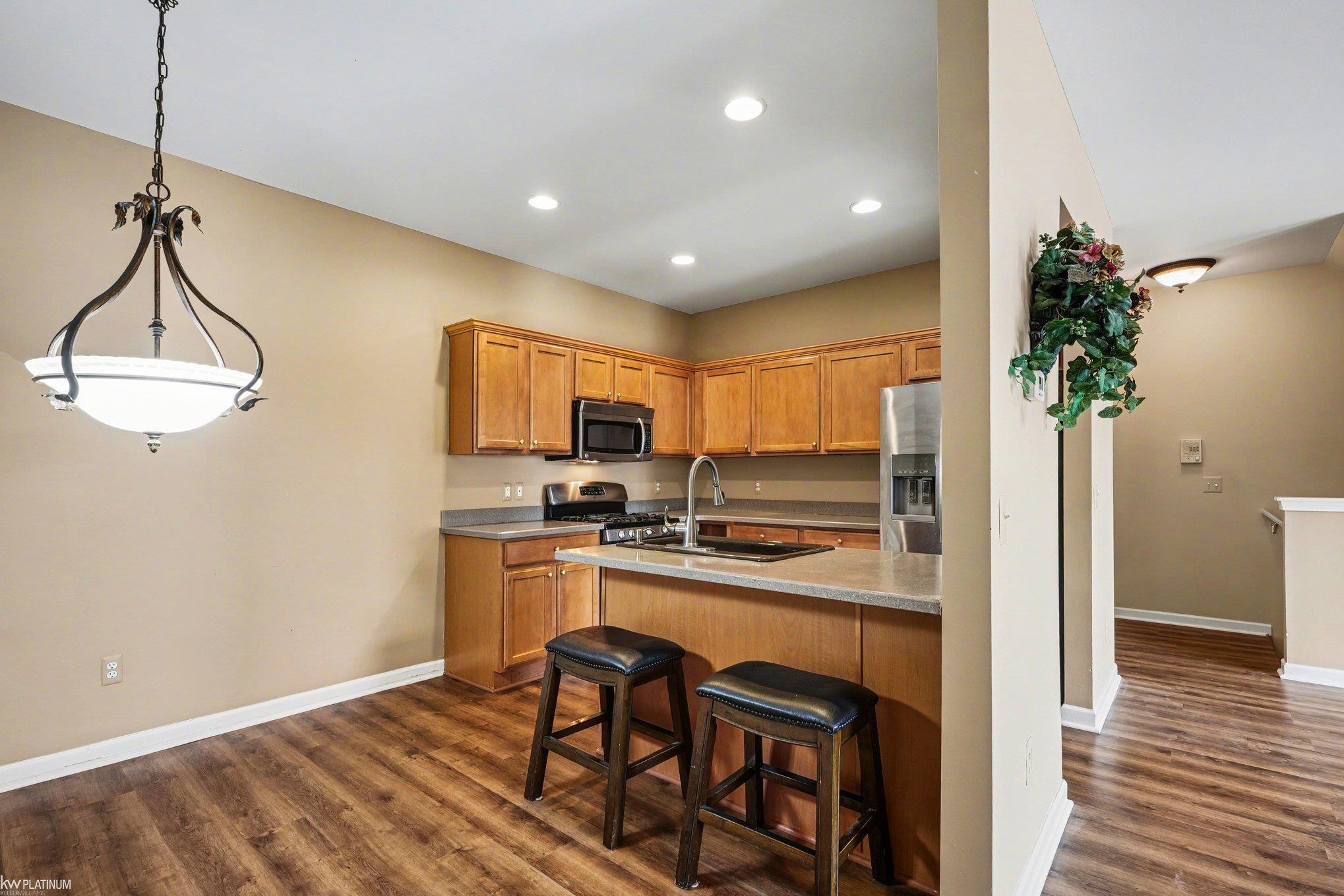 56659 Long Island Drive, Shelby Twp, MI, 48316