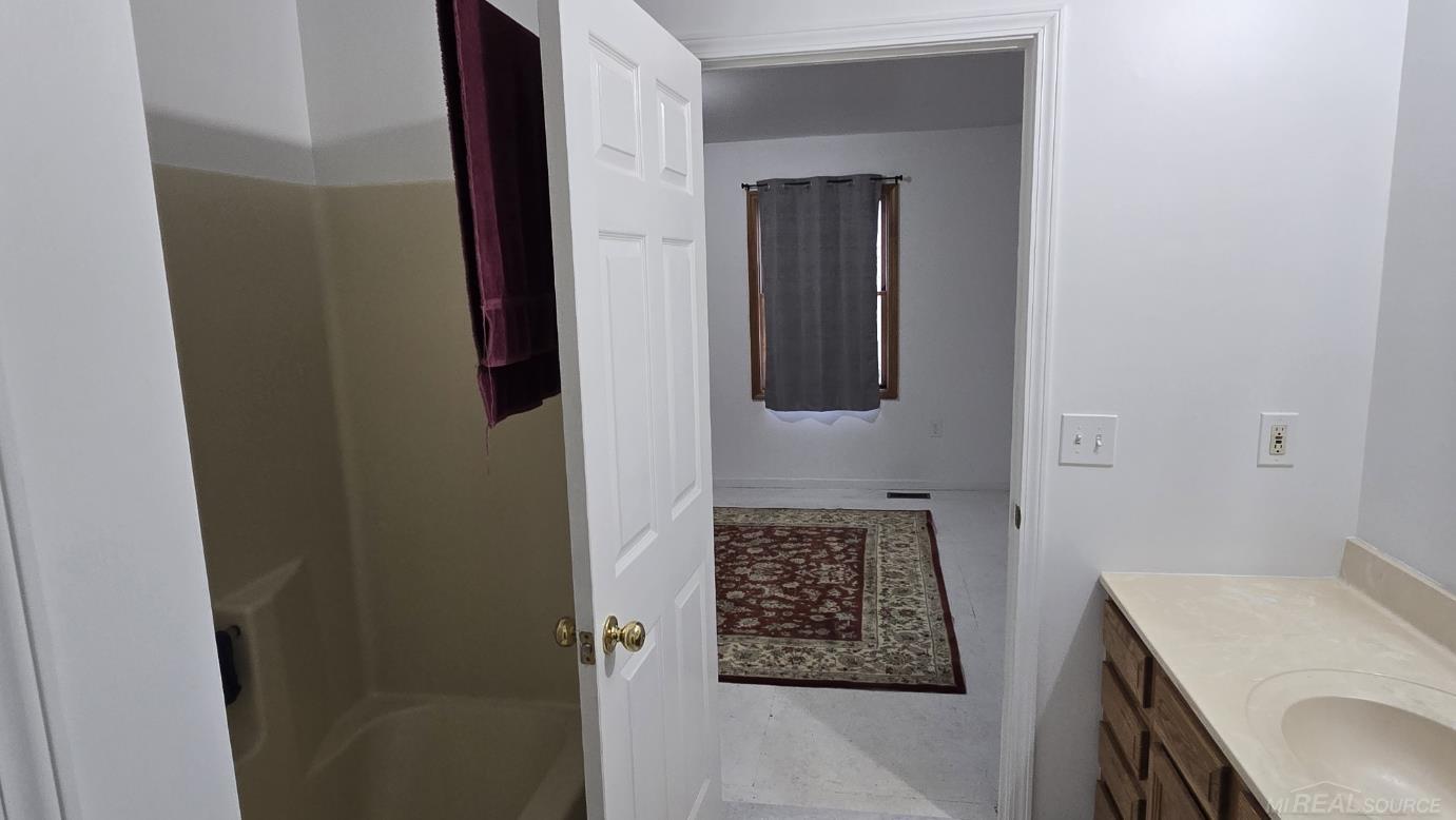 5688 Galbraith Line Road, Croswell, MI, 48422