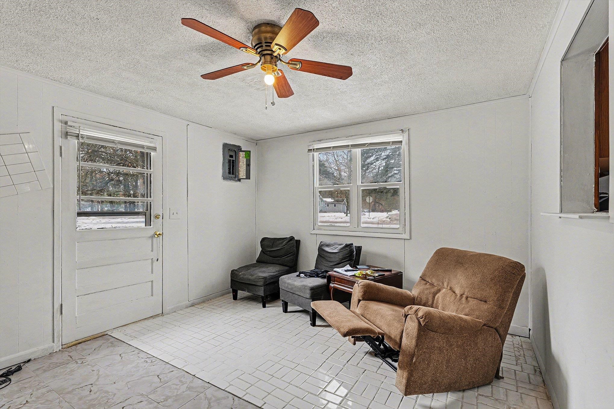 1654 Opland Road photo 6
