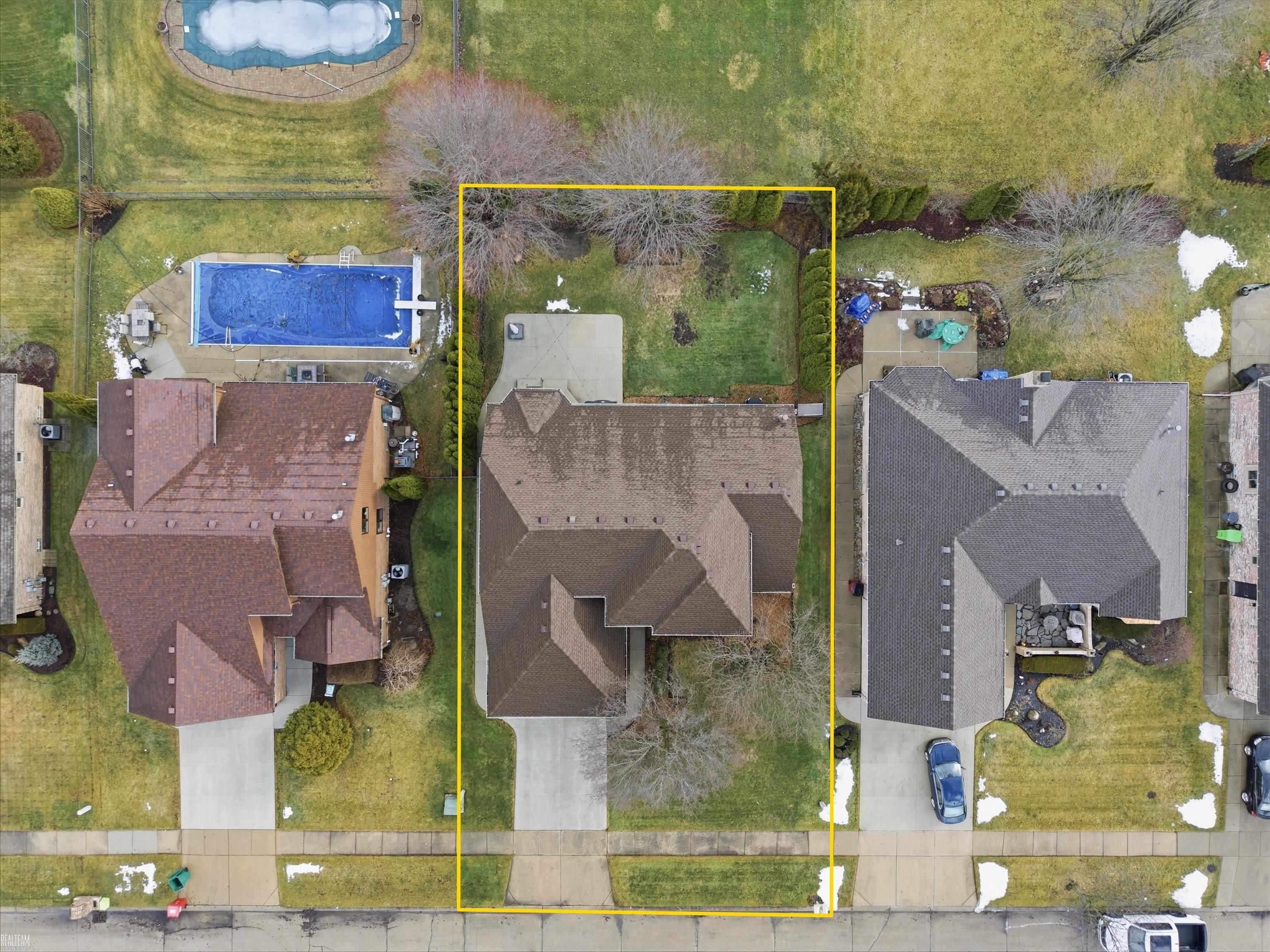 Macomb Twp, MI, 48042