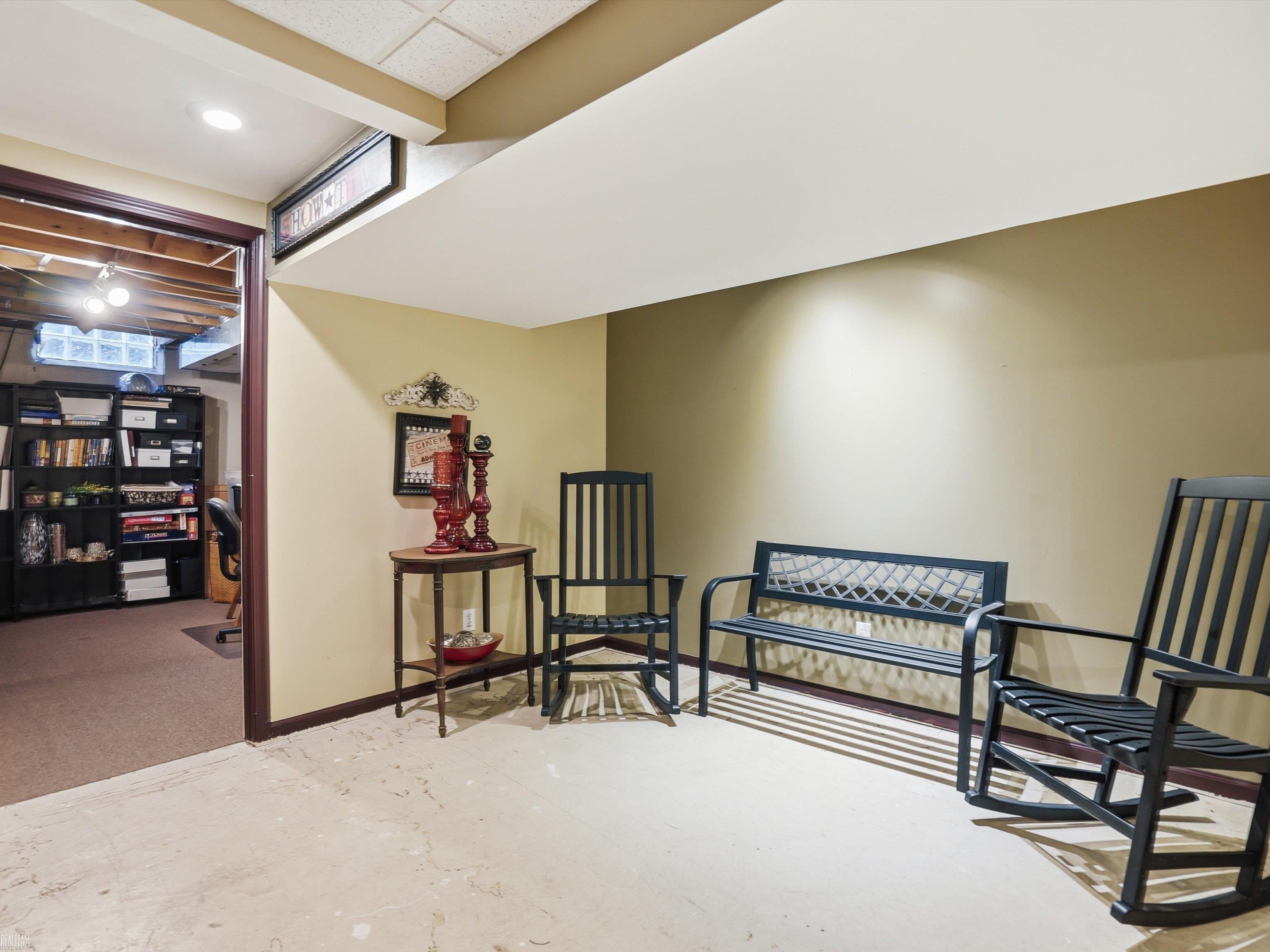 Macomb Twp, MI, 48042