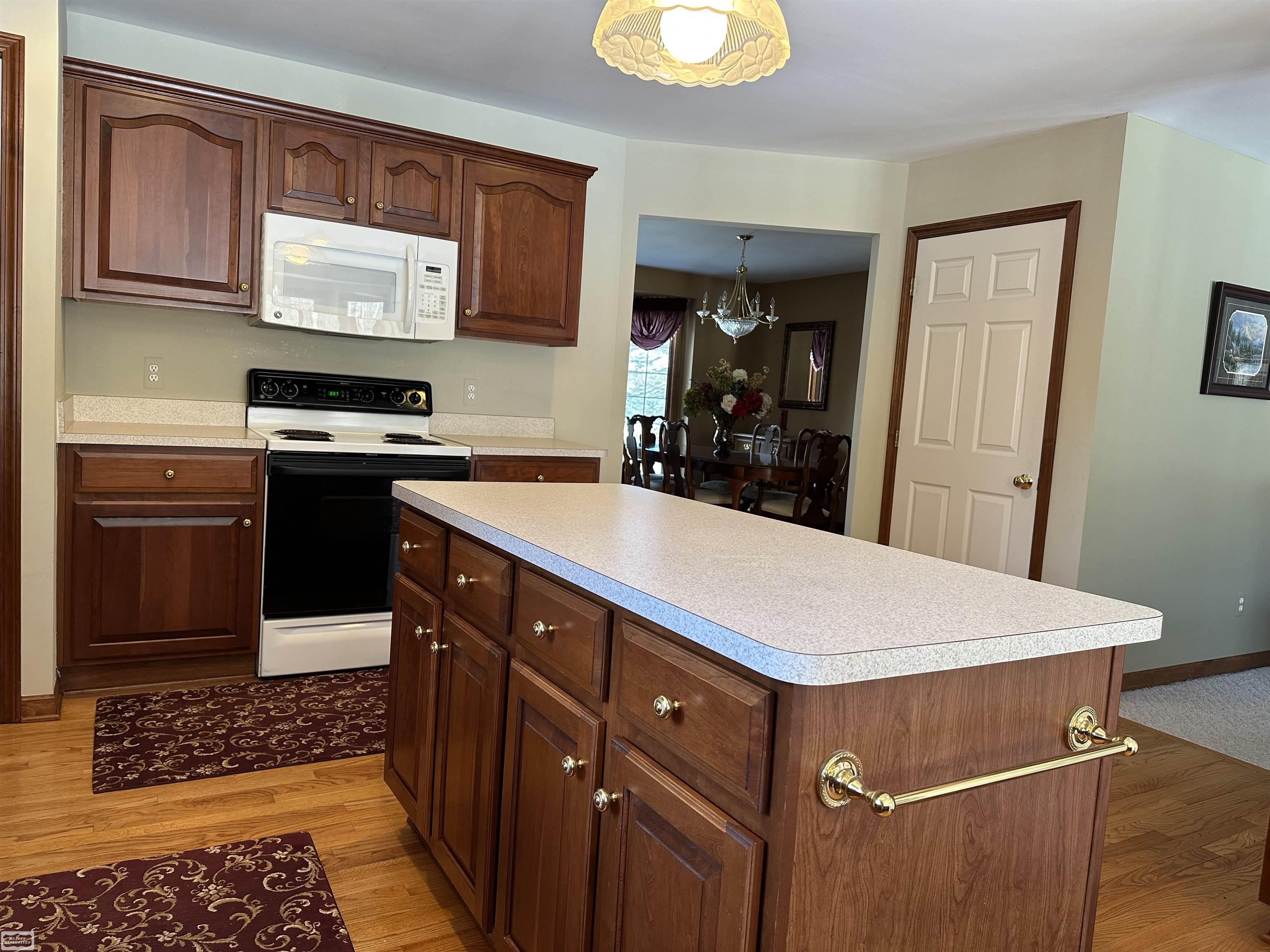 Shelby Twp, MI, 48316