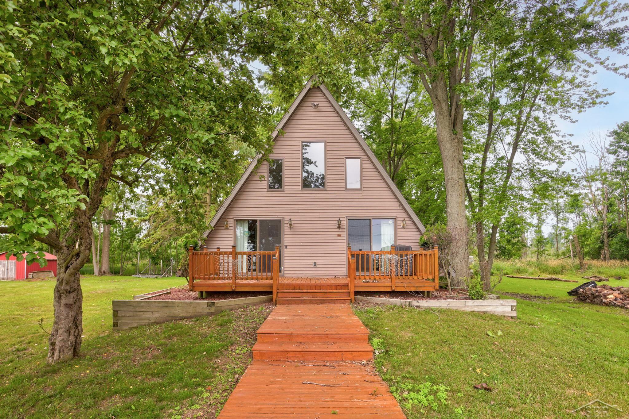 5196 Beachwood Drive, Standish, MI, 48658