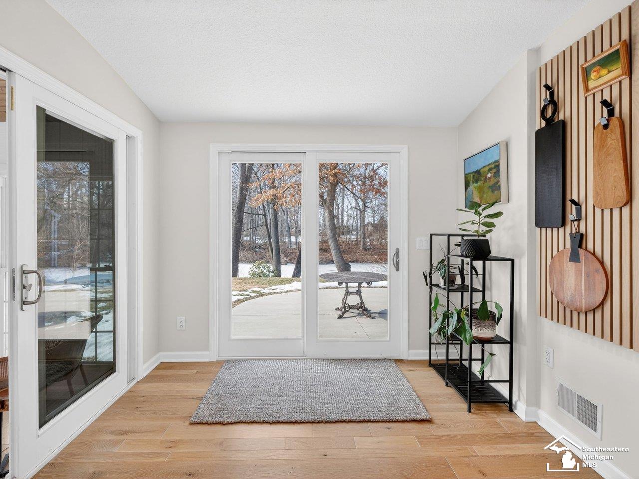 Lambertville, MI, 48144