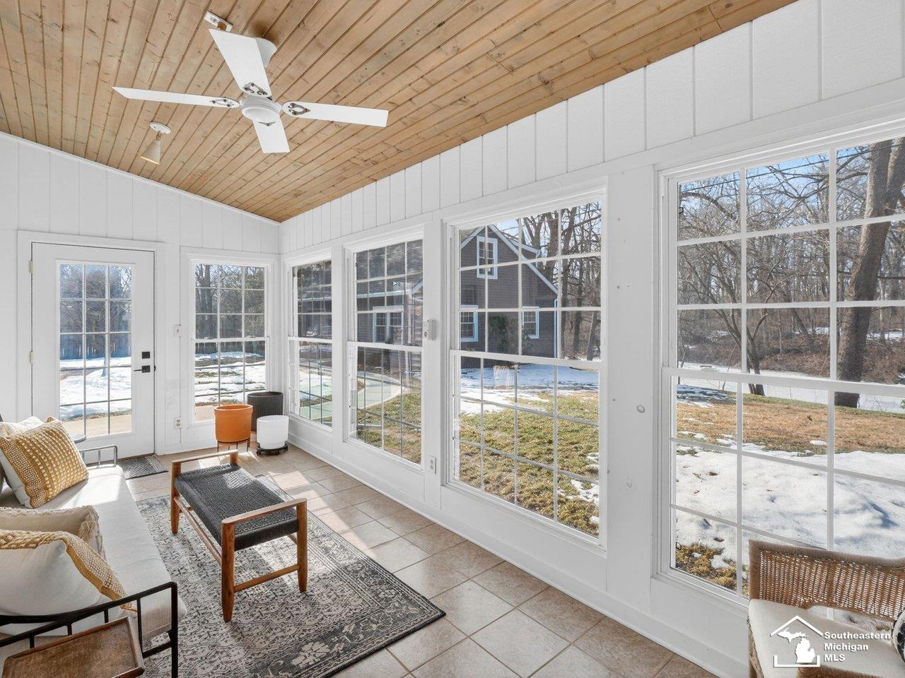 Lambertville, MI, 48144