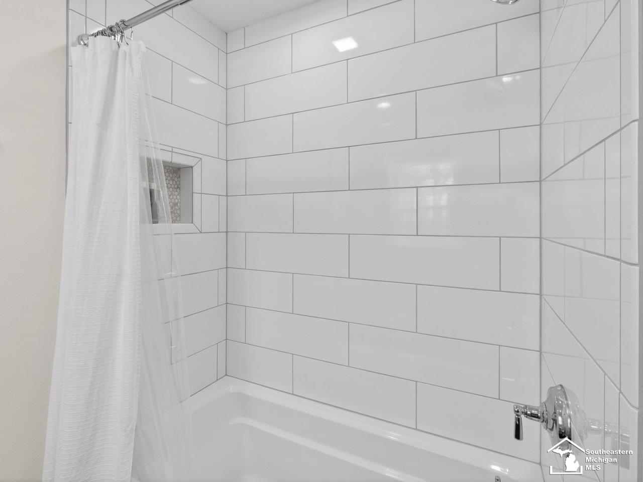 Lambertville, MI, 48144