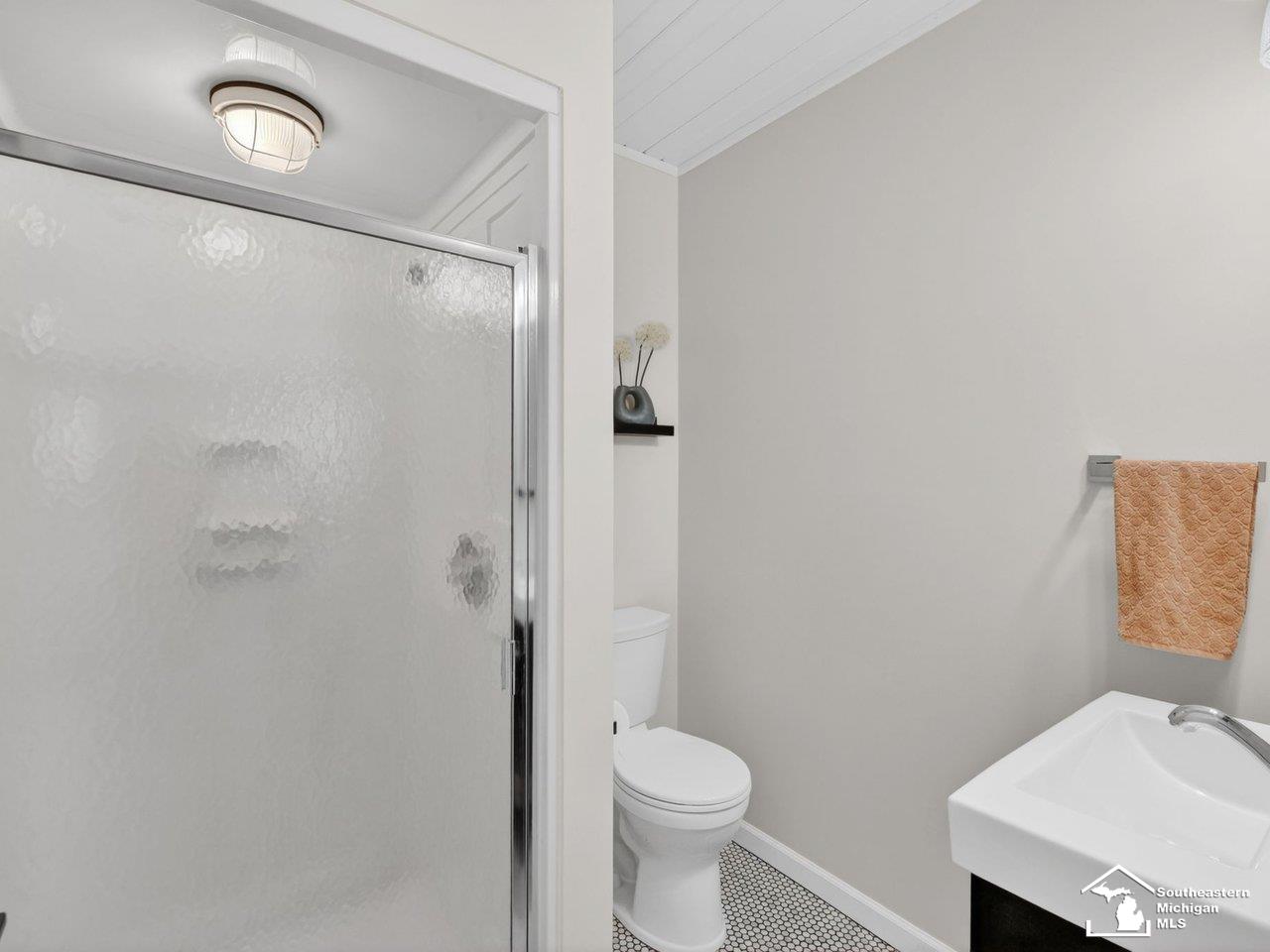 Lambertville, MI, 48144