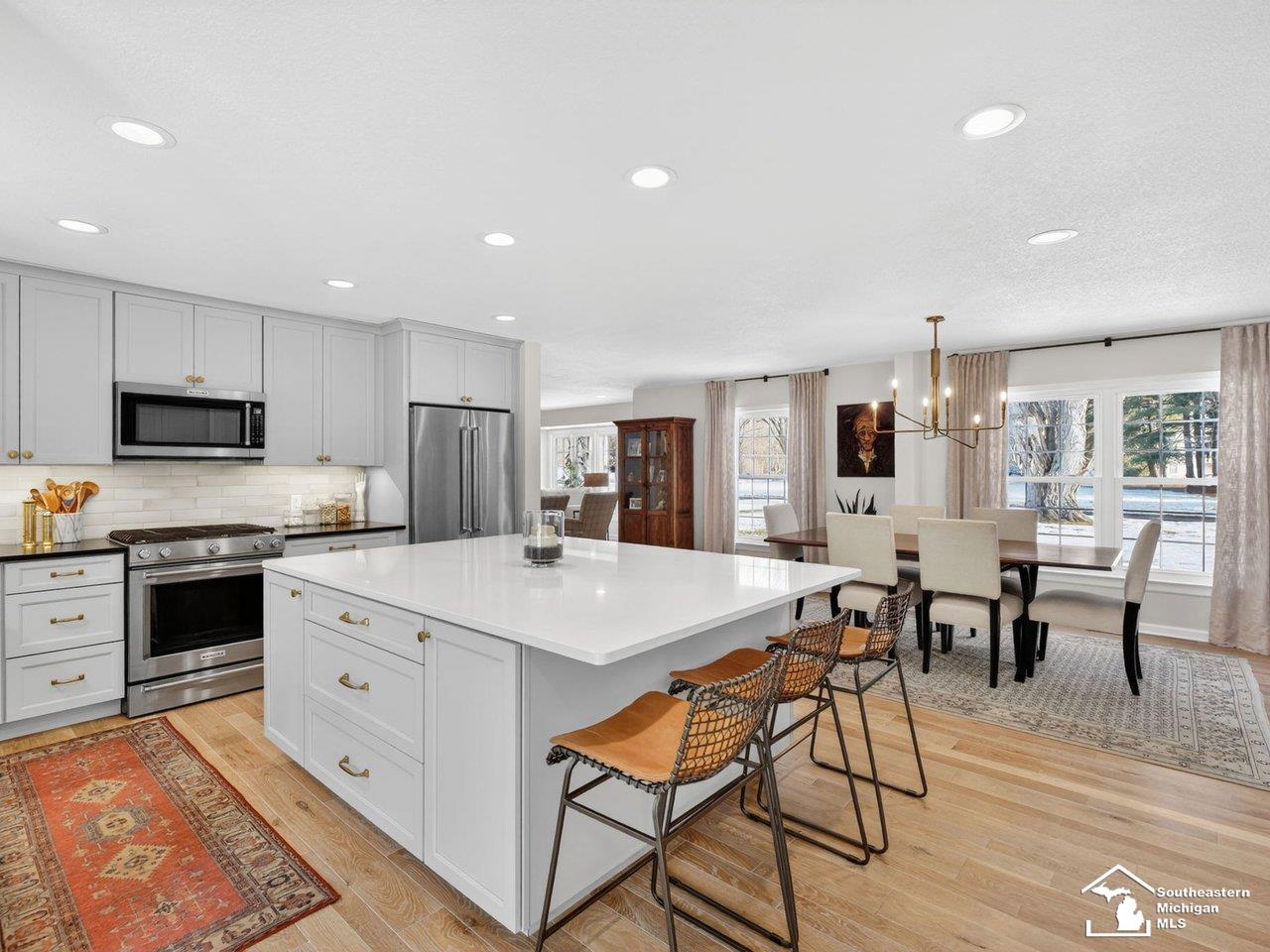 Lambertville, MI, 48144