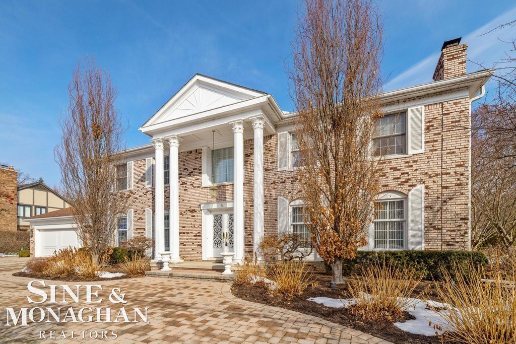 8 Lake Shore Lane, Grosse Pointe Shores, MI, 48236