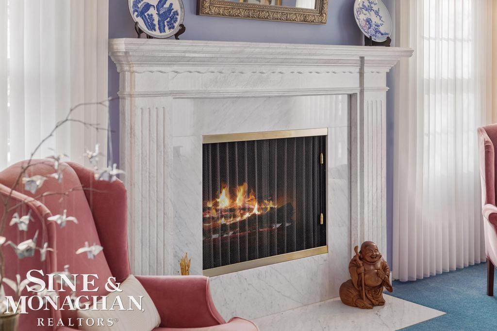 8 Lake Shore Lane, Grosse Pointe Shores, MI, 48236