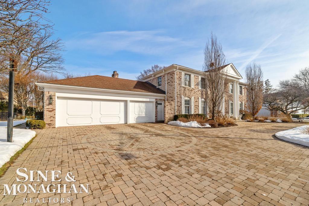 8 Lake Shore Lane, Grosse Pointe Shores, MI, 48236