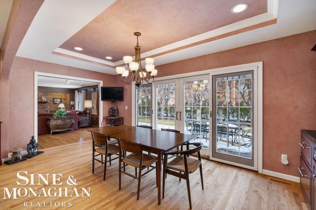 8 Lake Shore Lane, Grosse Pointe Shores, MI, 48236