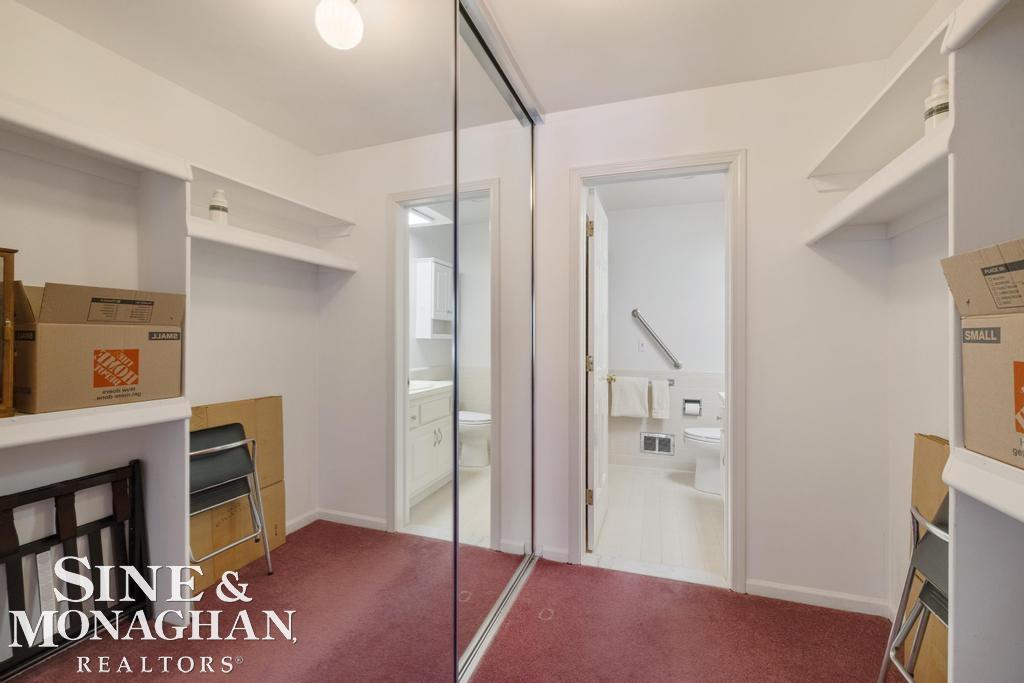 8 Lake Shore Lane, Grosse Pointe Shores, MI, 48236