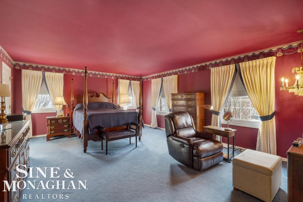 8 Lake Shore Lane, Grosse Pointe Shores, MI, 48236