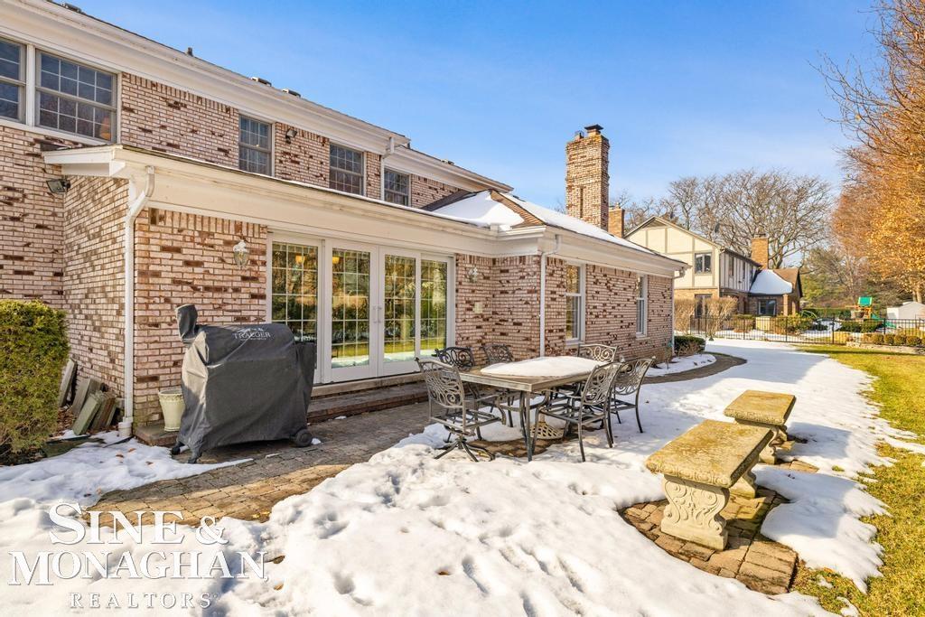 8 Lake Shore Lane, Grosse Pointe Shores, MI, 48236