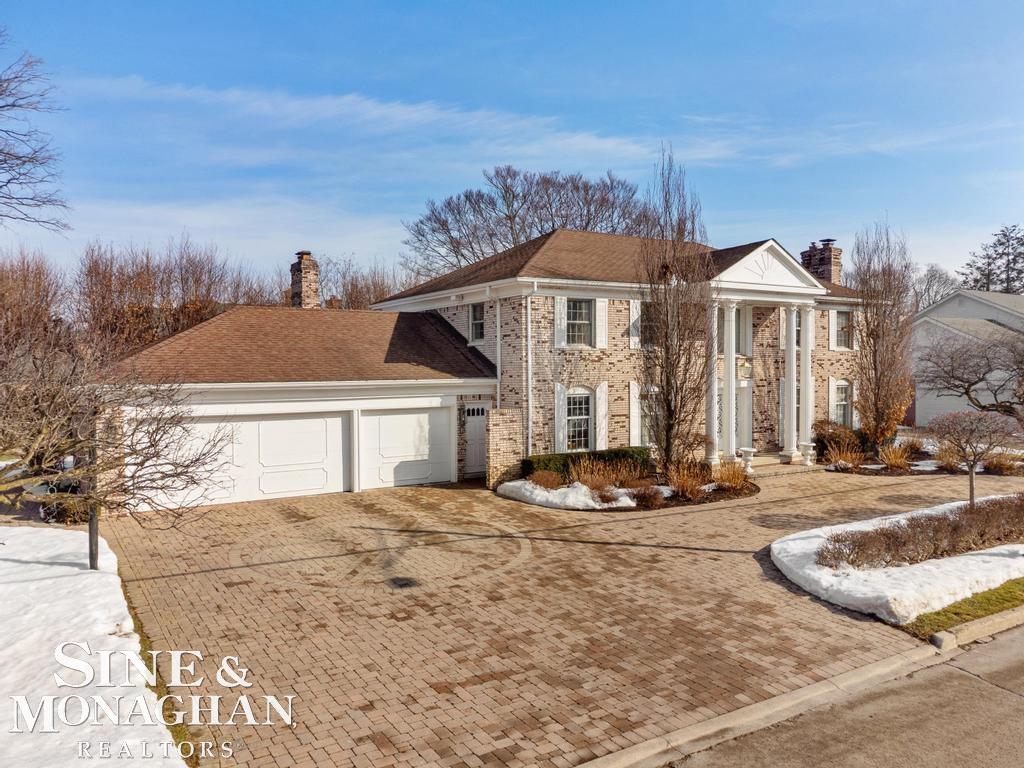 8 Lake Shore Lane, Grosse Pointe Shores, MI, 48236