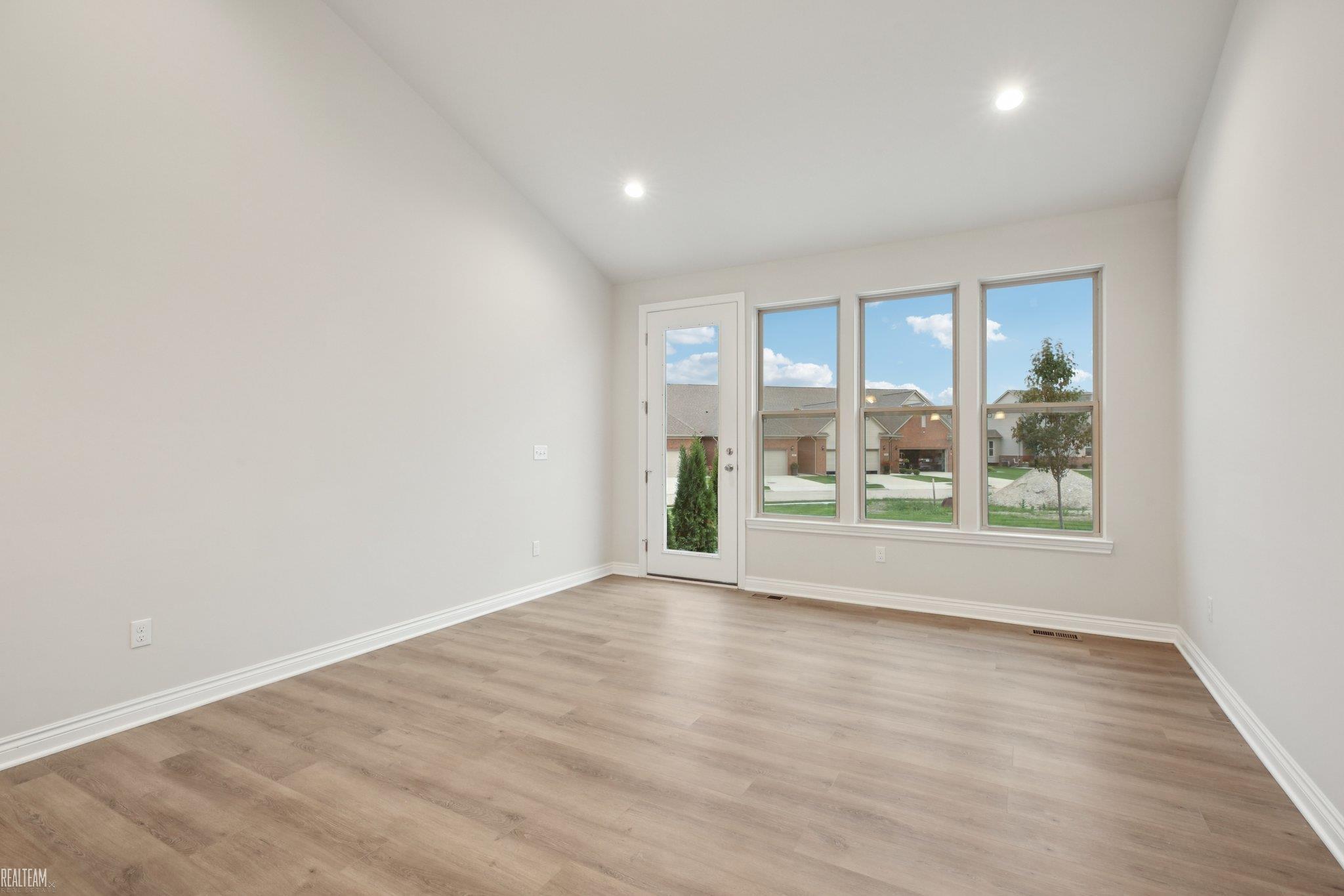 48323 Whittington Drive, Chesterfield, MI, 48047