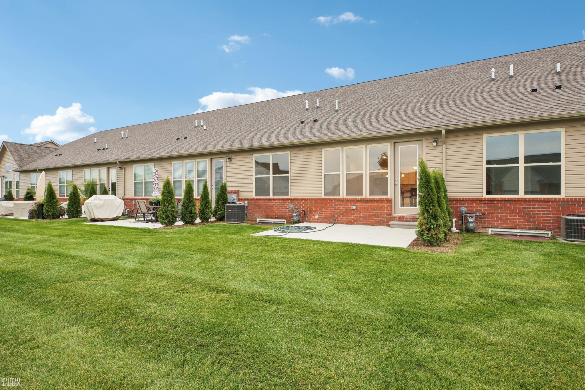 48323 Whittington Drive, Chesterfield, MI, 48047