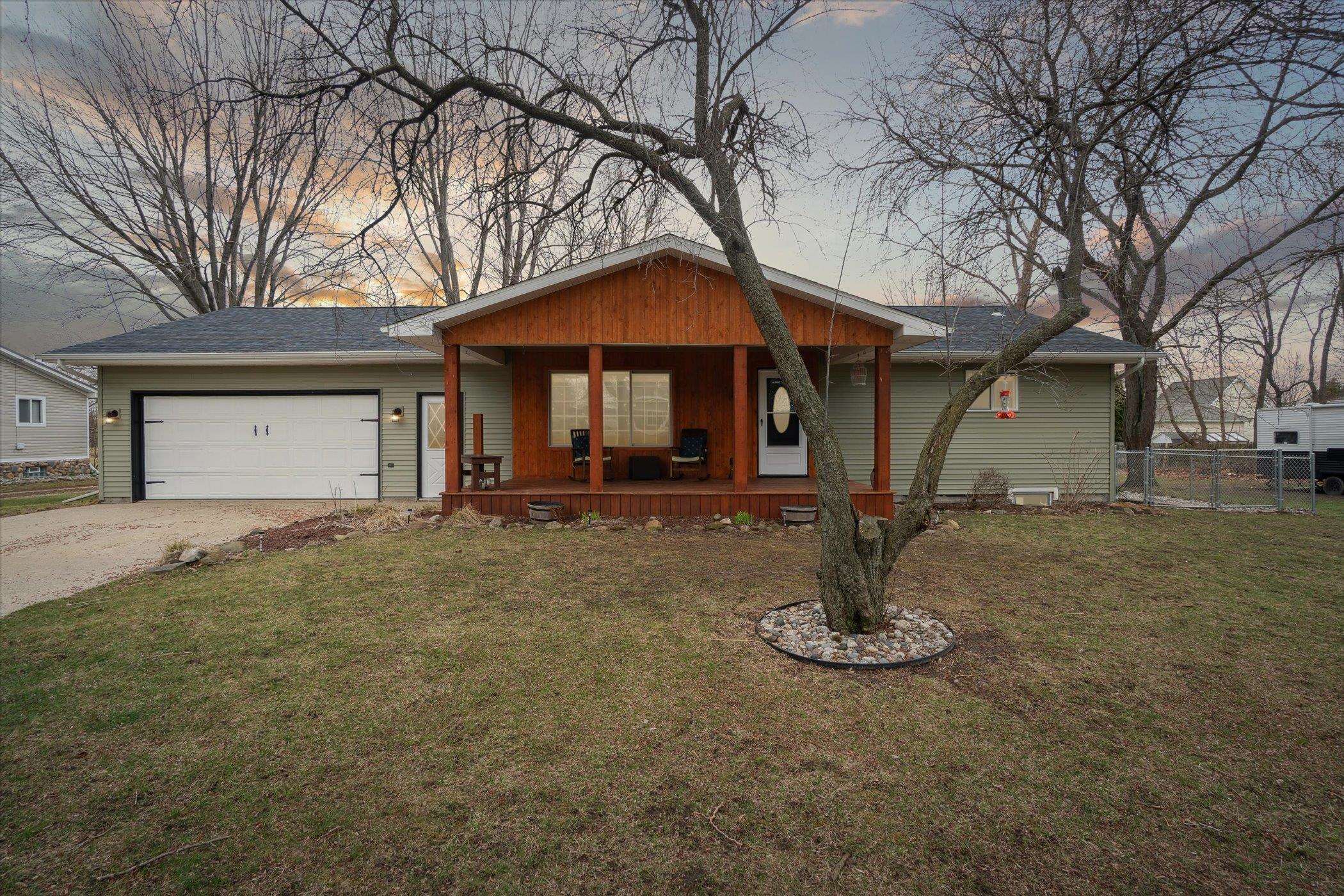 Chesaning, MI, 48616