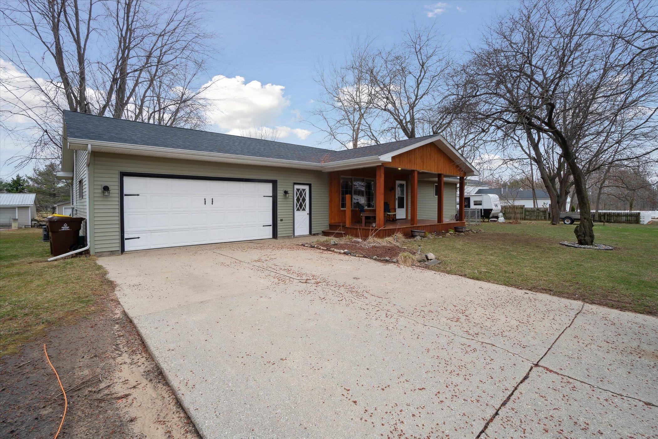 Chesaning, MI, 48616