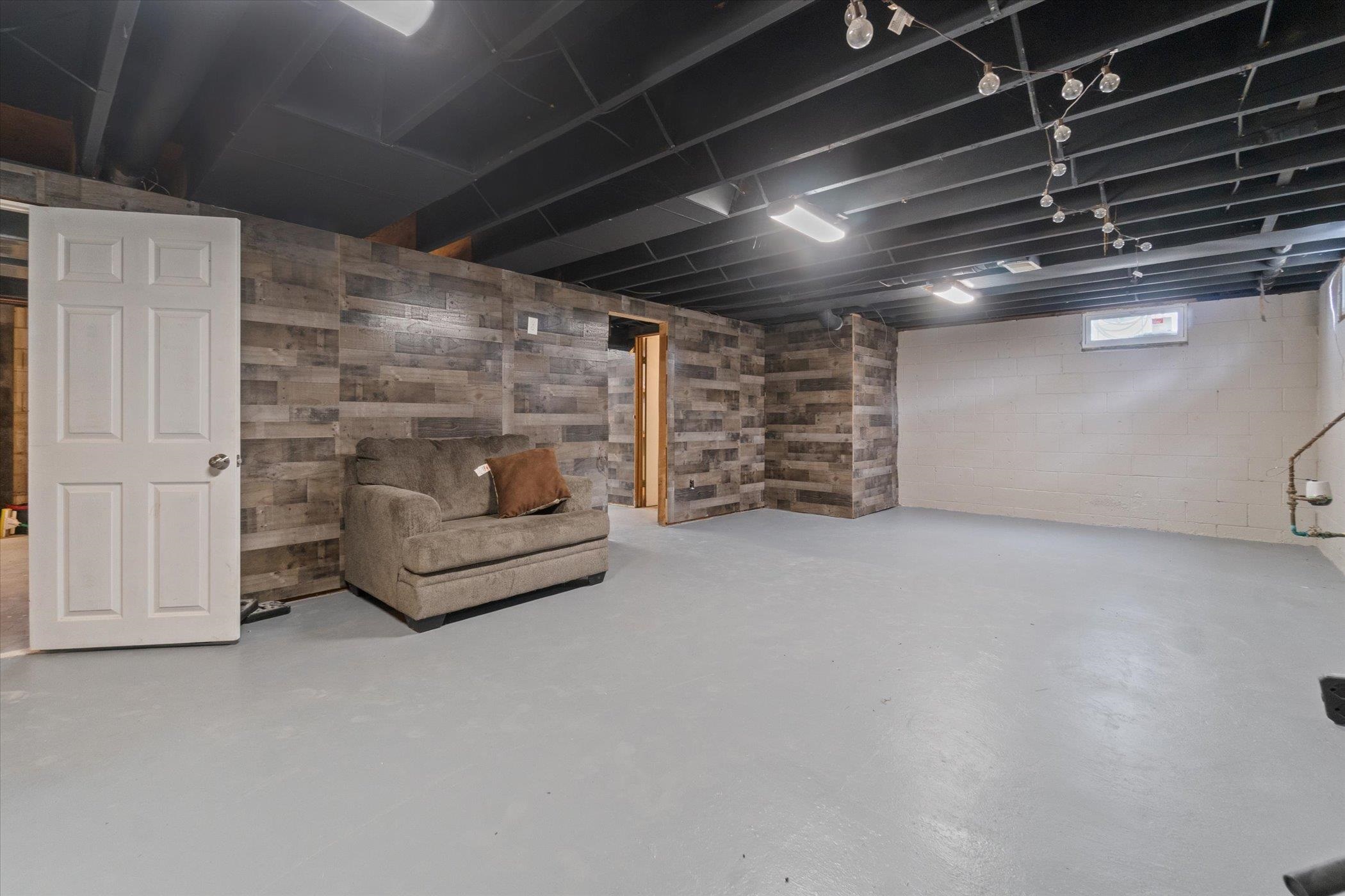 Chesaning, MI, 48616