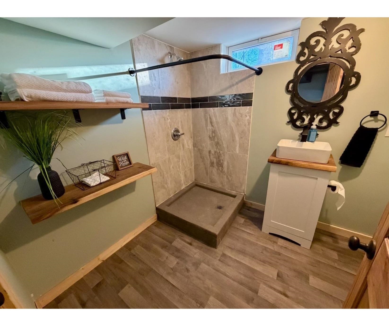 Chesaning, MI, 48616