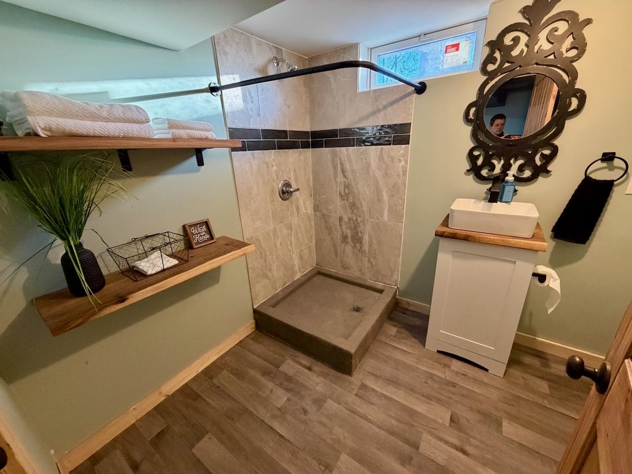 Chesaning, MI, 48616