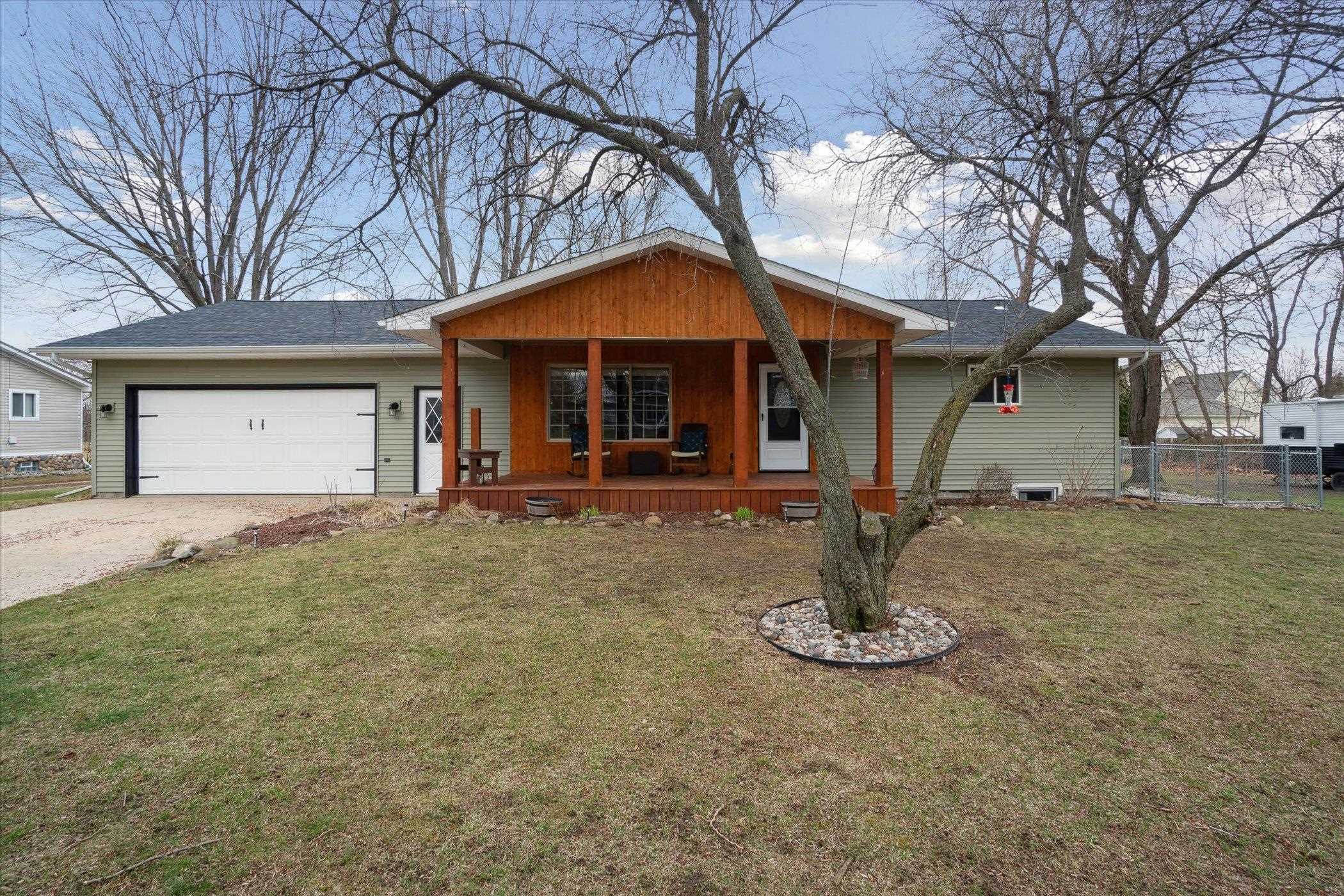 Chesaning, MI, 48616