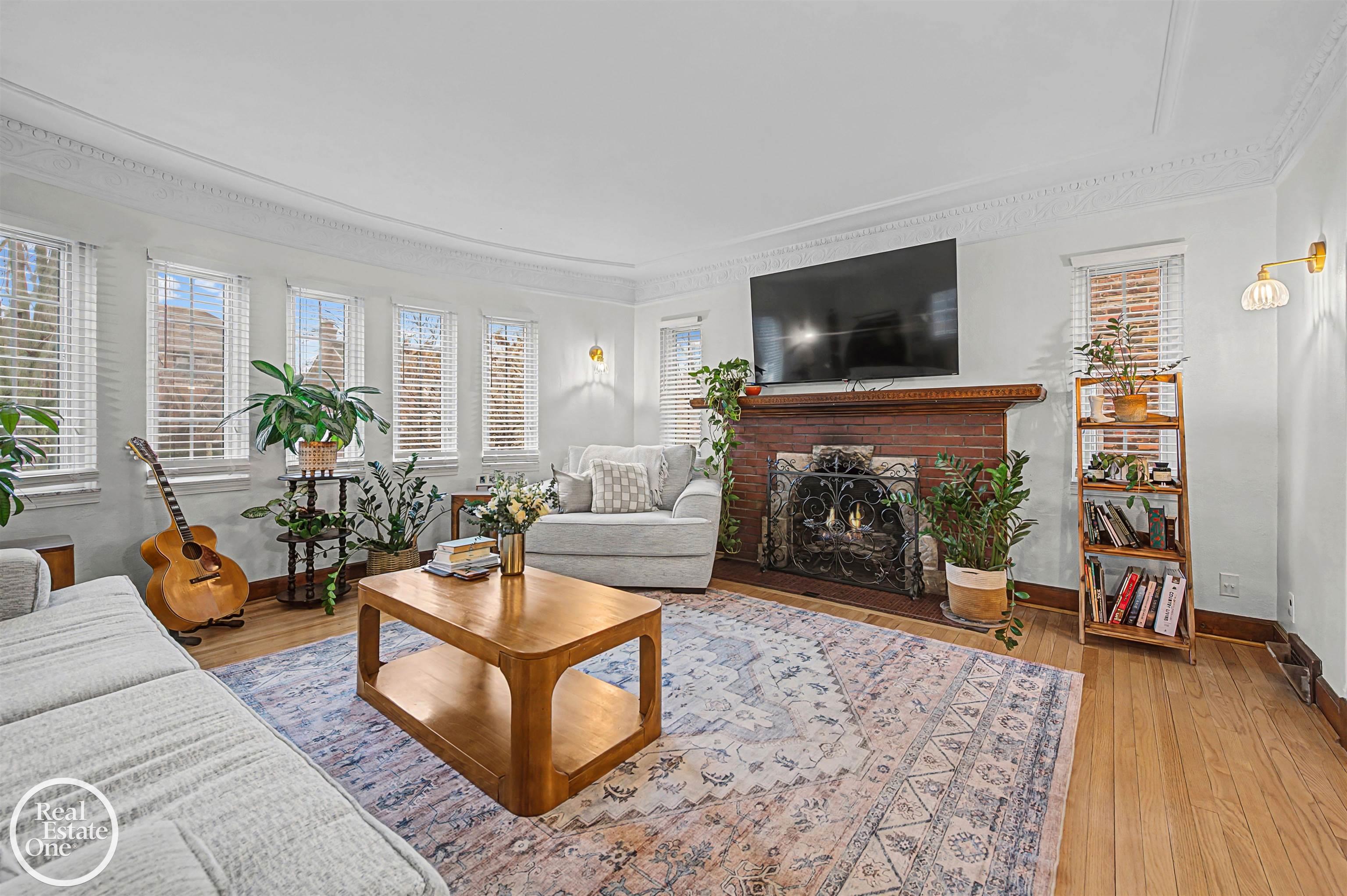 256 Fisher Road, Grosse Pointe Farms, MI, 48230