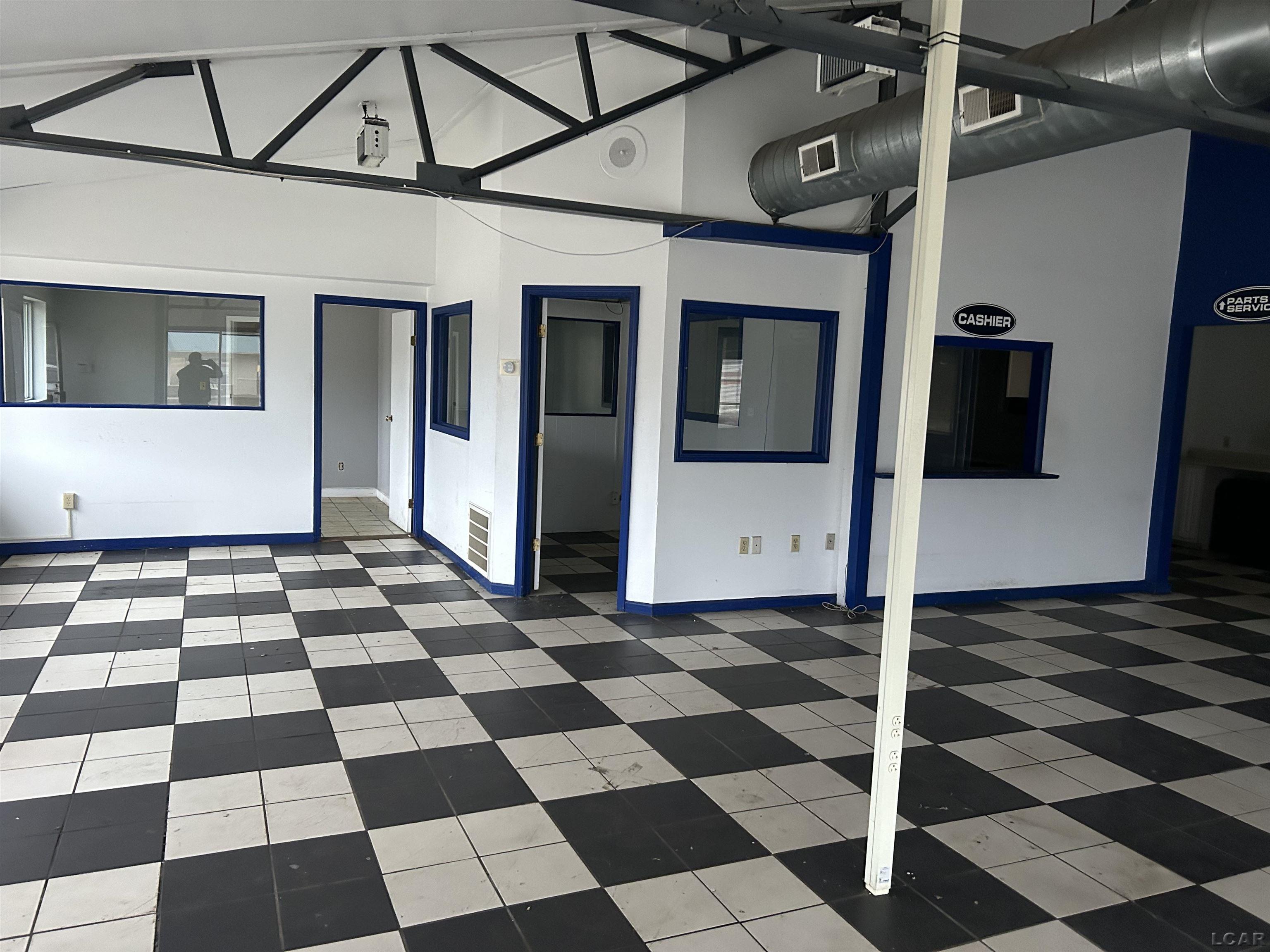 10405 Brooklyn Road, Brooklyn, MI, 49230